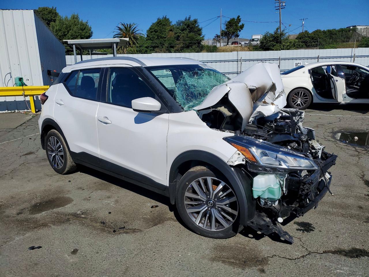 2021 Nissan Kicks Sv White vin: 3N1CP5CV4ML546891