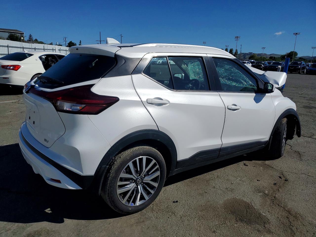 2021 Nissan Kicks Sv White vin: 3N1CP5CV4ML546891