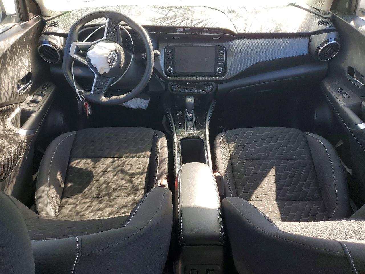 2021 Nissan Kicks Sv White vin: 3N1CP5CV4ML546891
