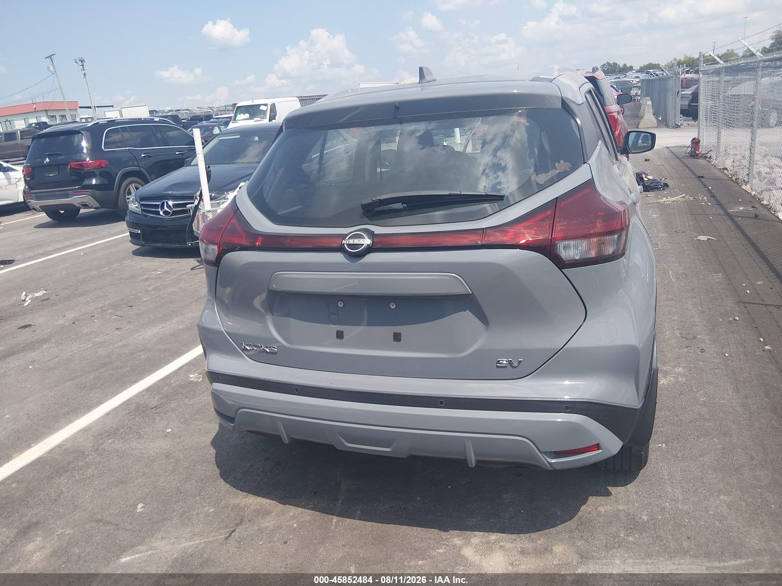 2022 Nissan Kicks Sv Xtronic Cvt Light Blue vin: 3N1CP5CV4NL492719
