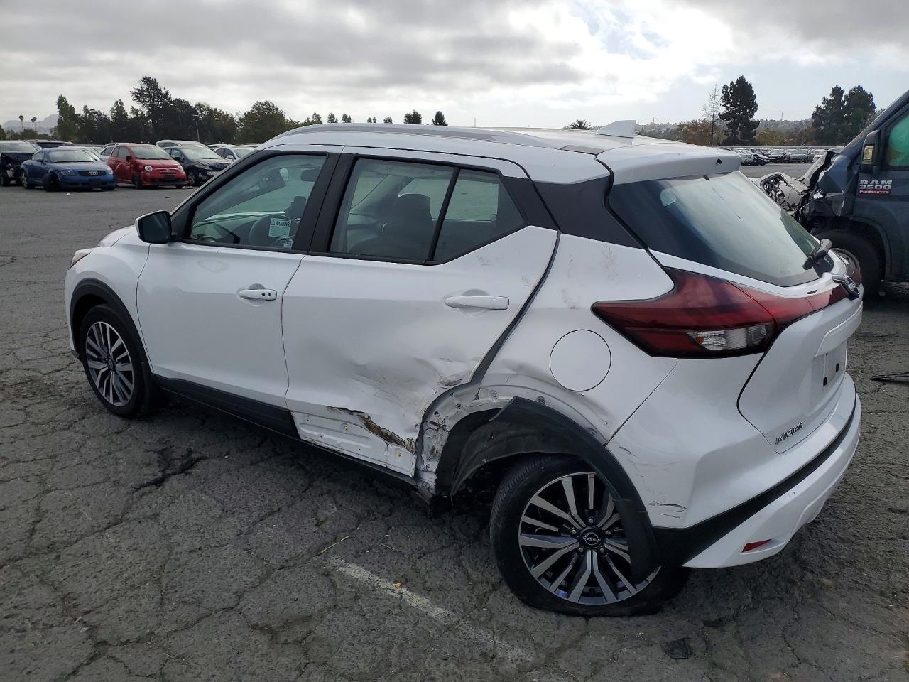 2023 Nissan Kicks Sv White vin: 3N1CP5CV4PL472733