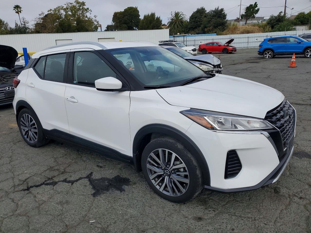 2023 Nissan Kicks Sv White vin: 3N1CP5CV4PL472733