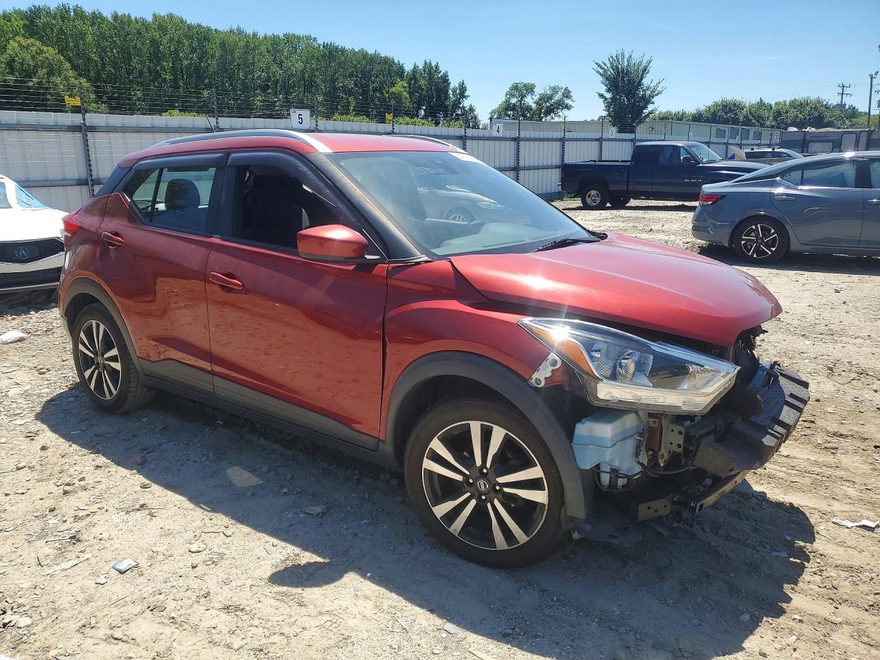2020 Nissan Kicks Sv Red vin: 3N1CP5CV5LL526356