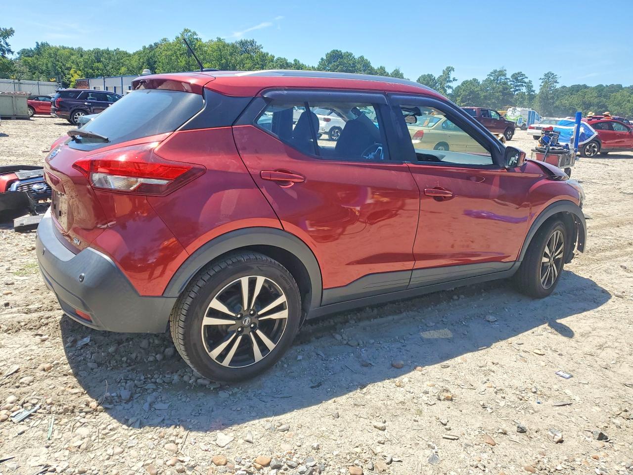 2020 Nissan Kicks Sv Red vin: 3N1CP5CV5LL526356