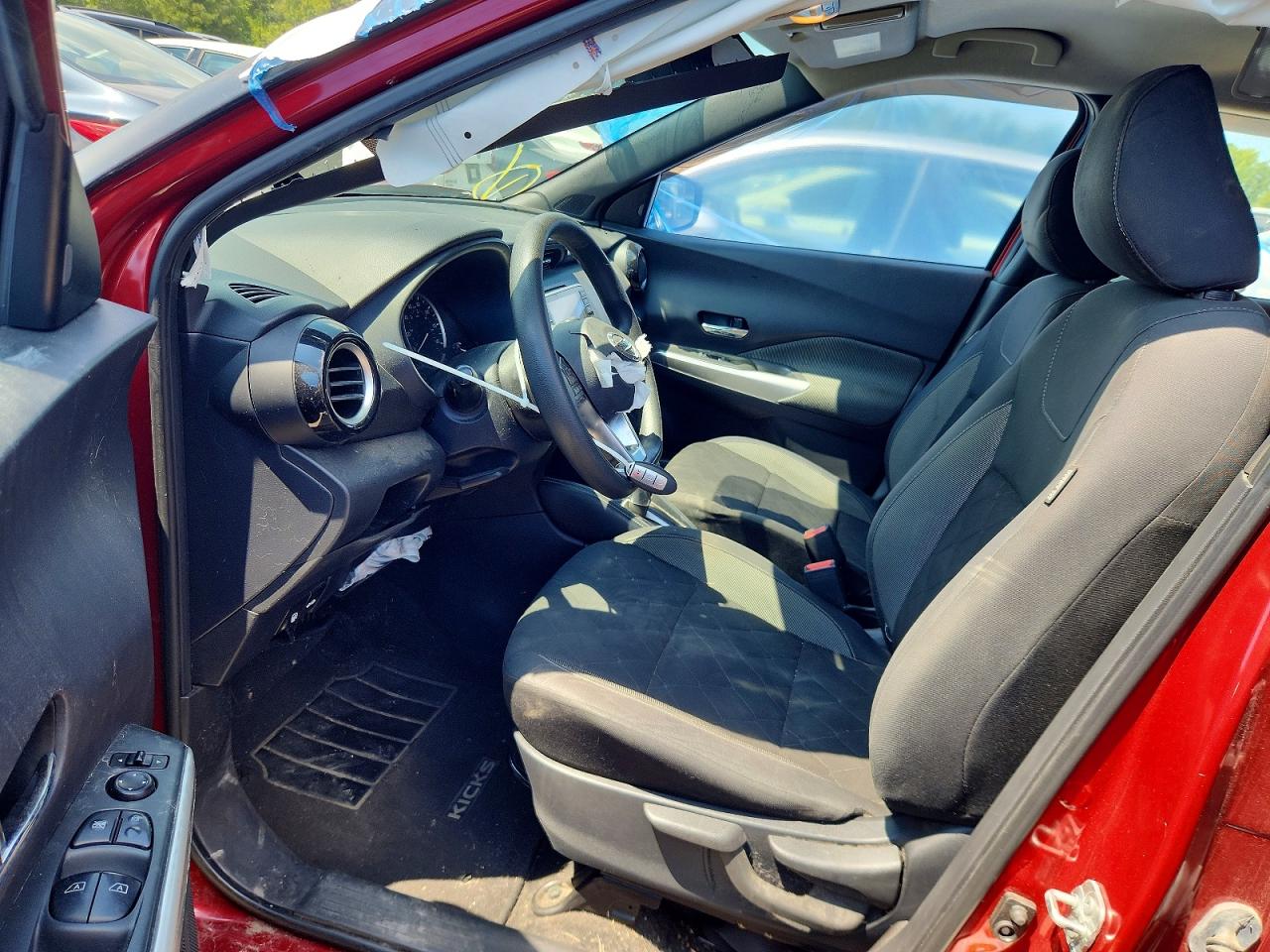2020 Nissan Kicks Sv Red vin: 3N1CP5CV5LL526356