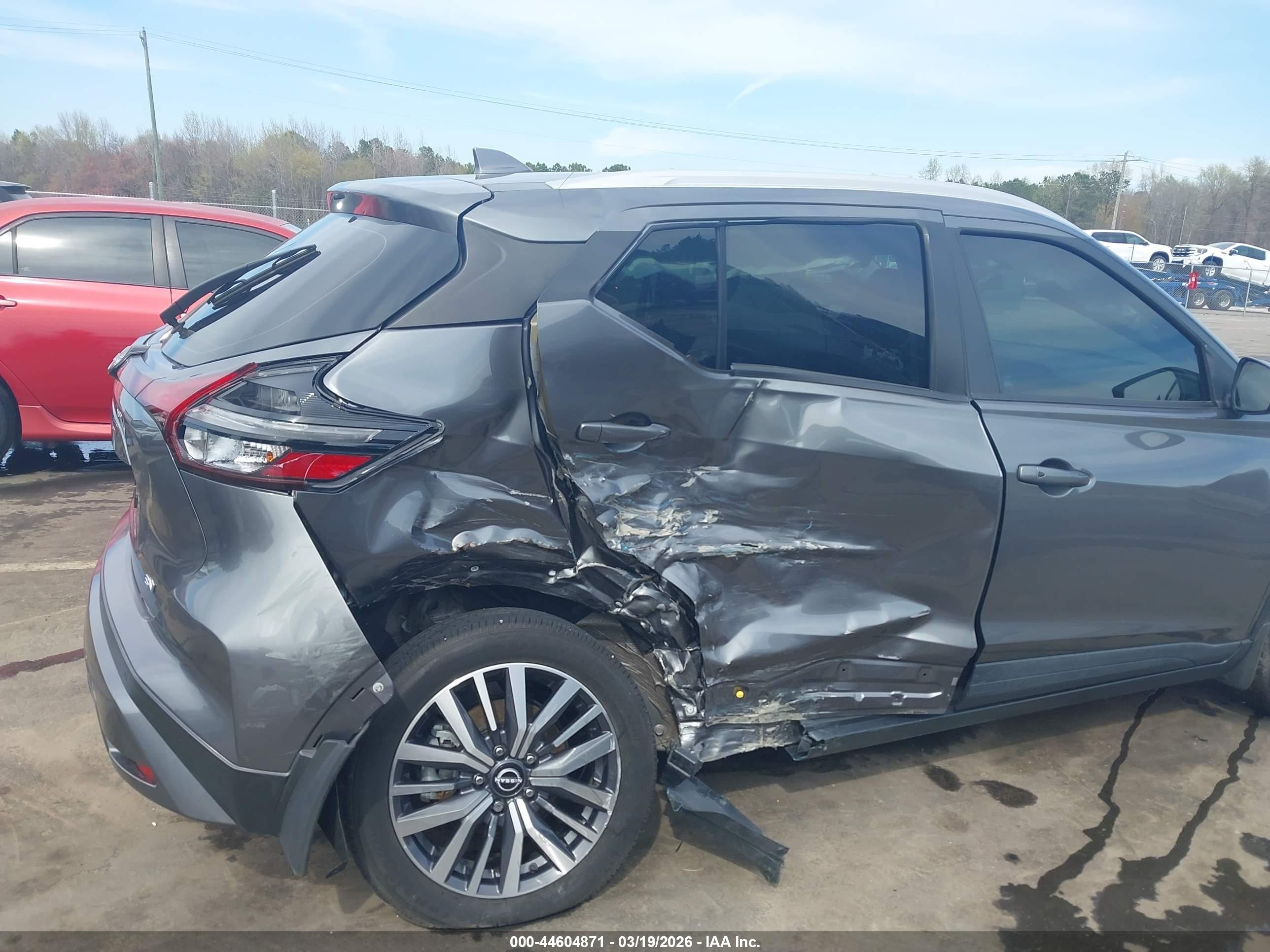 2023 Nissan Kicks Sv Xtronic Cvt Gray vin: 3N1CP5CV5PL494983