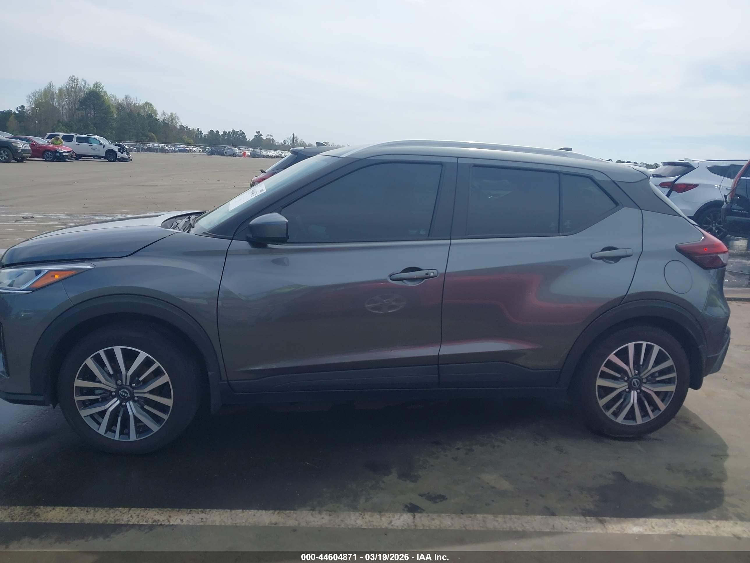 2023 Nissan Kicks Sv Xtronic Cvt Gray vin: 3N1CP5CV5PL494983