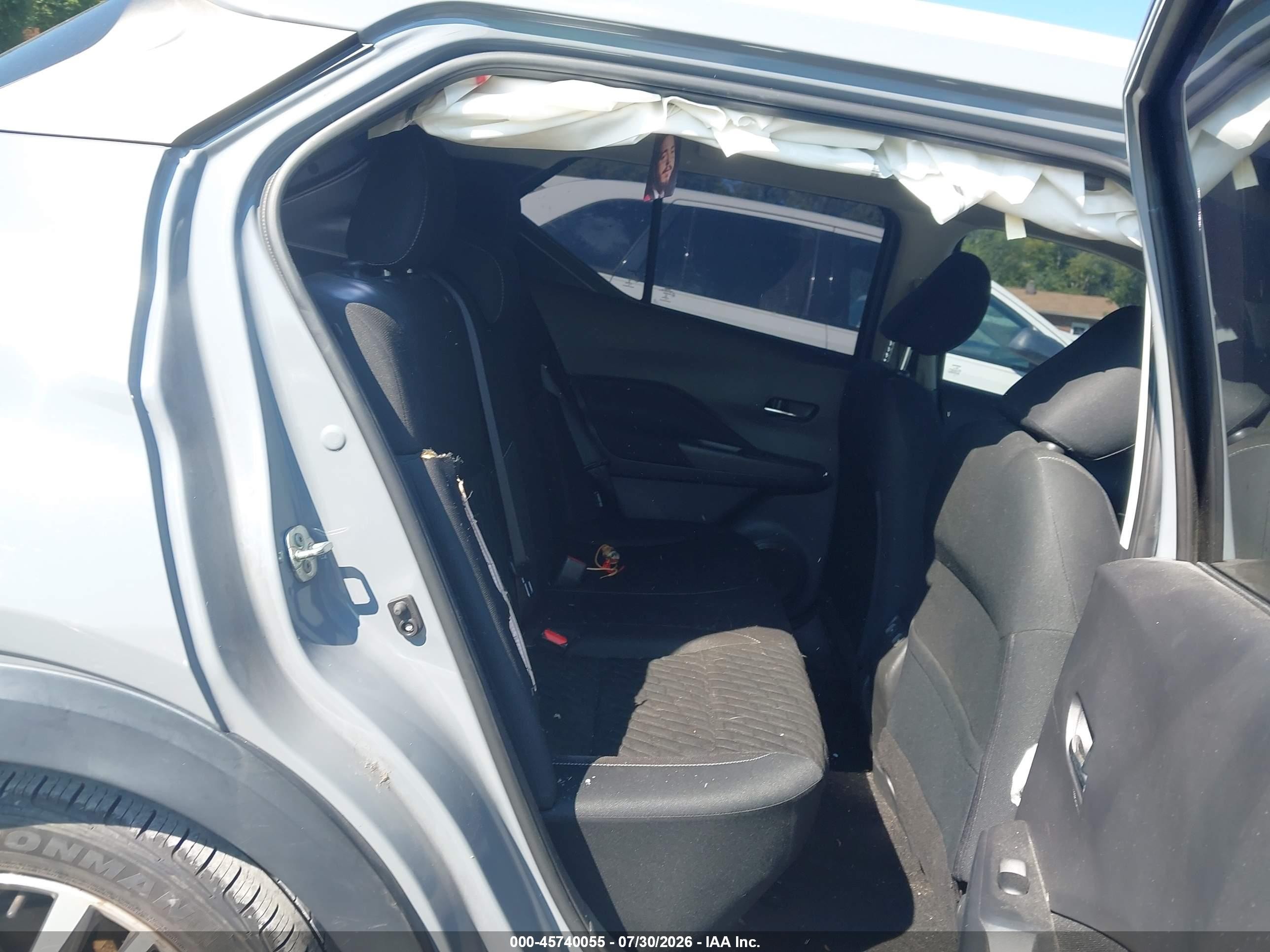2021 Nissan Kicks Sv Xtronic Cvt Gray vin: 3N1CP5CV6ML500513