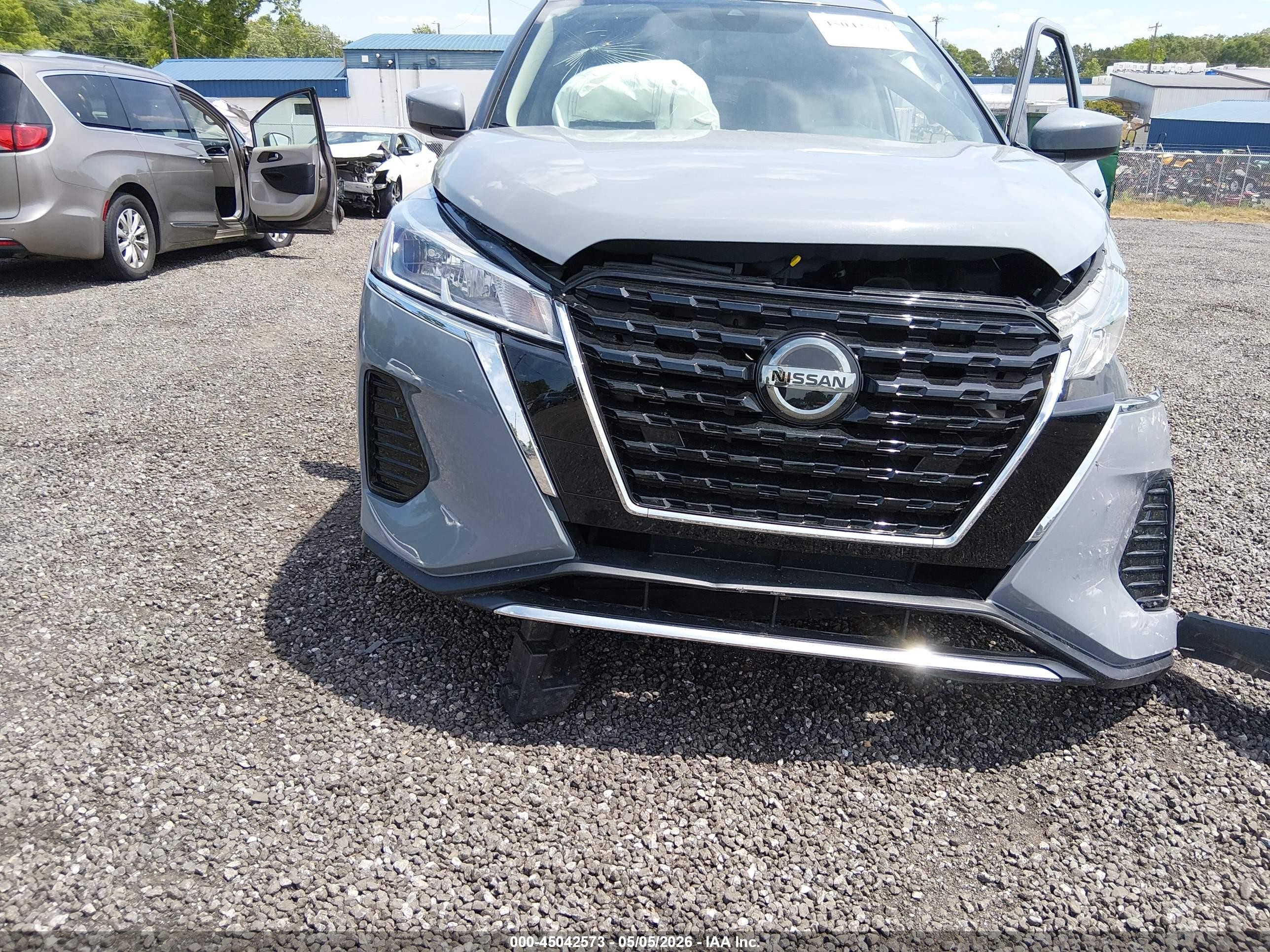 2021 Nissan Kicks Sv Xtronic Cvt Серый vin: 3N1CP5CV6ML502813