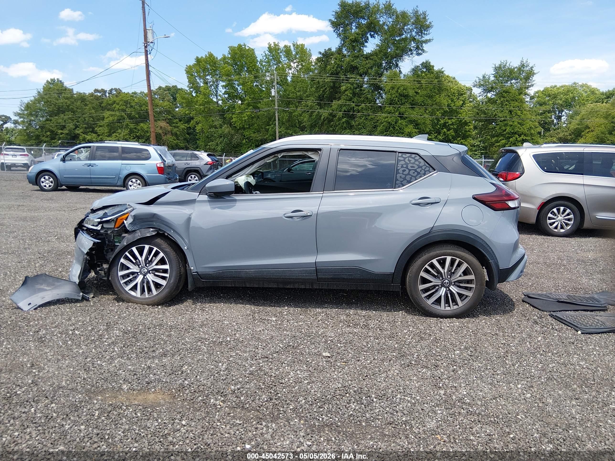 2021 Nissan Kicks Sv Xtronic Cvt Серый vin: 3N1CP5CV6ML502813