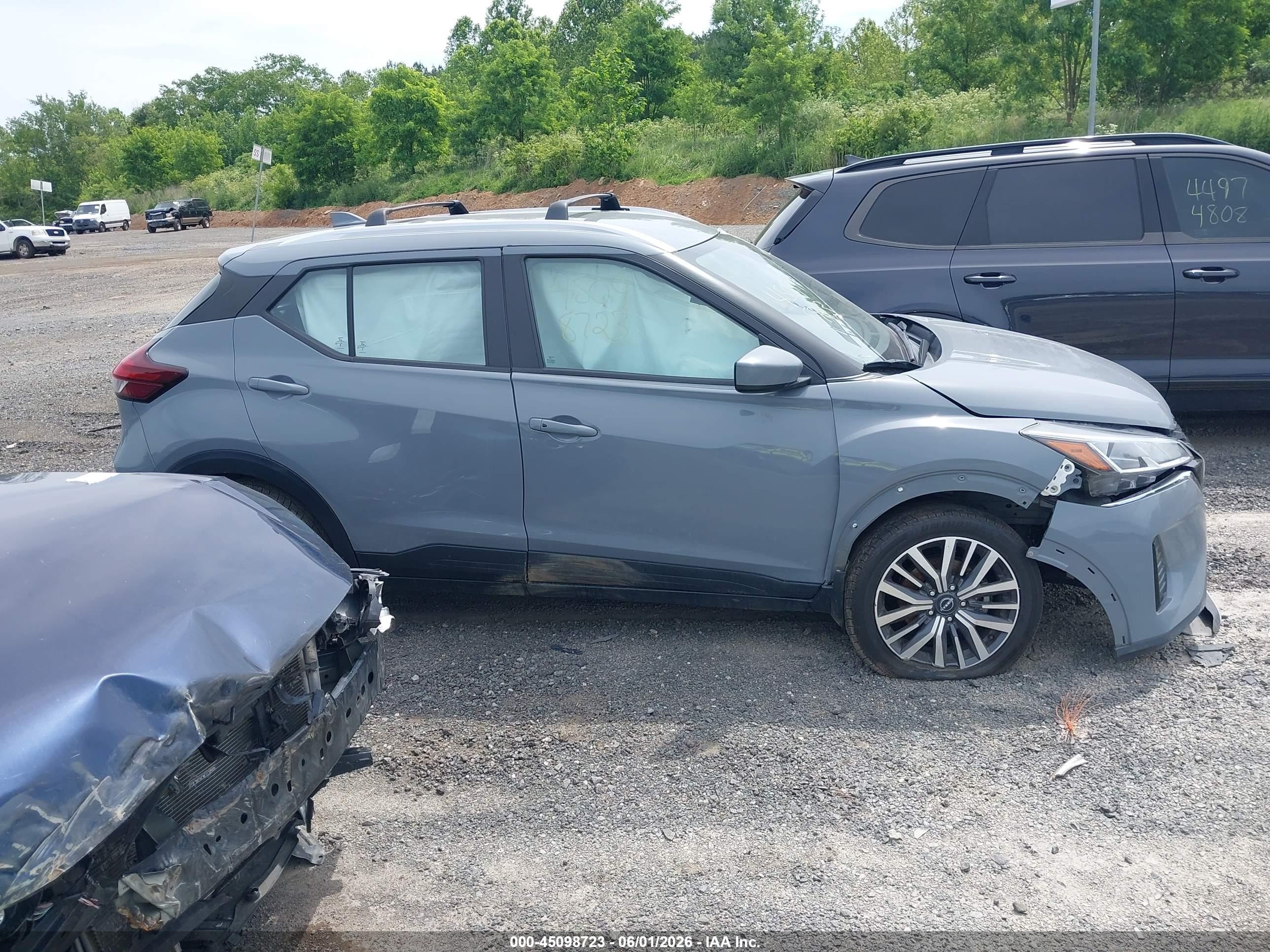 2023 Nissan Kicks Sv Xtronic Cvt Gray vin: 3N1CP5CV6PL570923