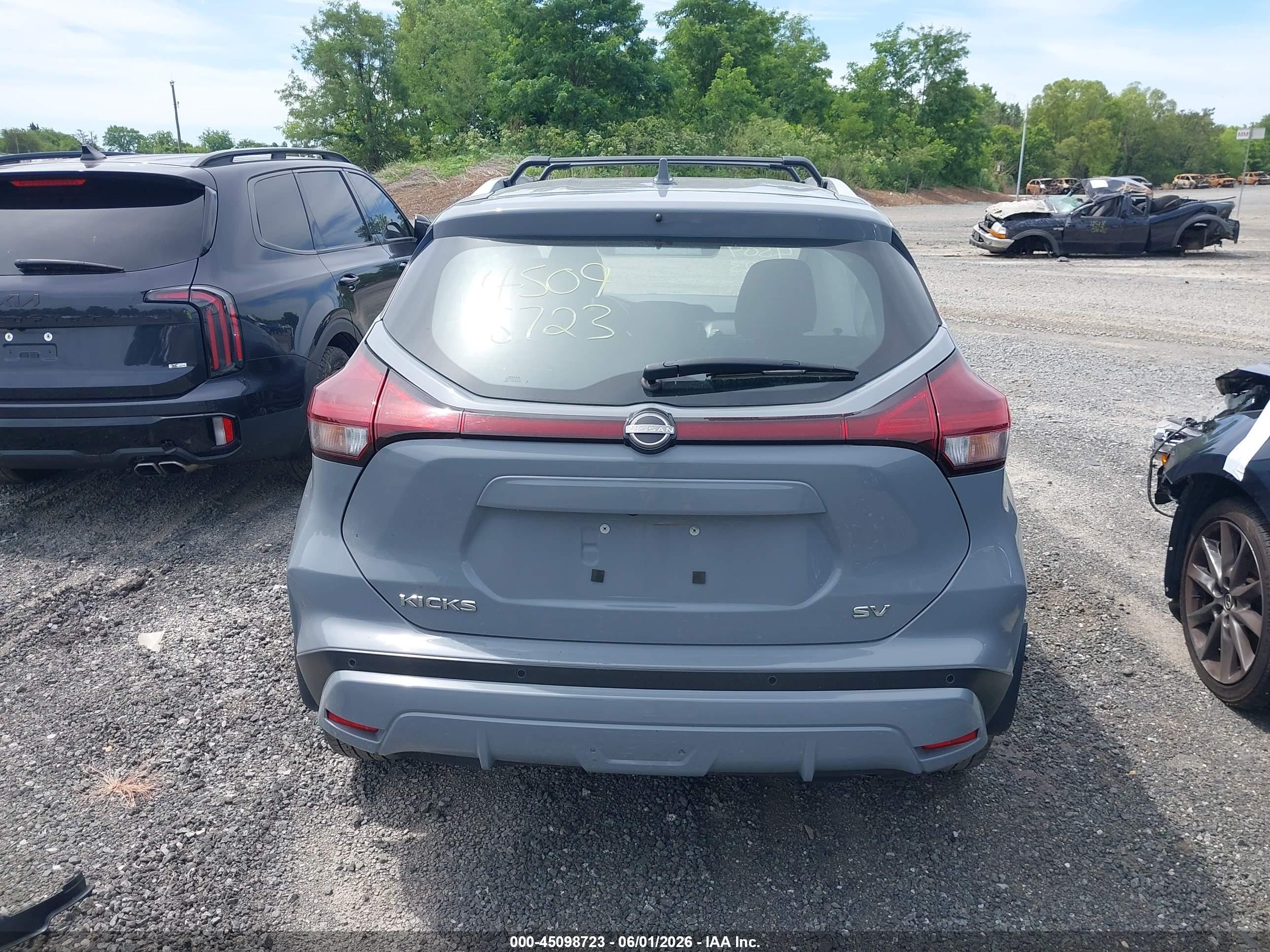 2023 Nissan Kicks Sv Xtronic Cvt Gray vin: 3N1CP5CV6PL570923