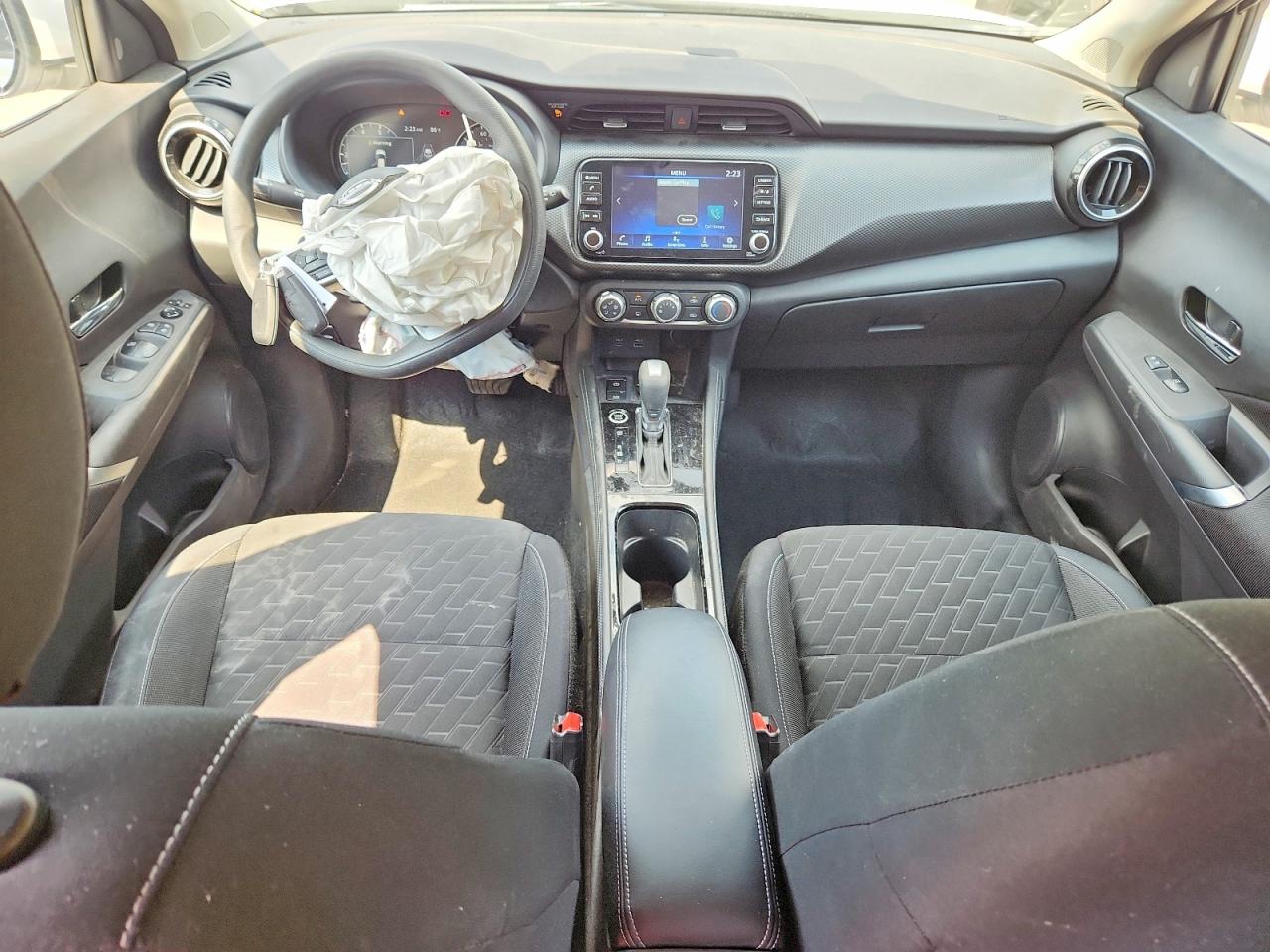 2023 Nissan Kicks Sv White vin: 3N1CP5CV6PL572106