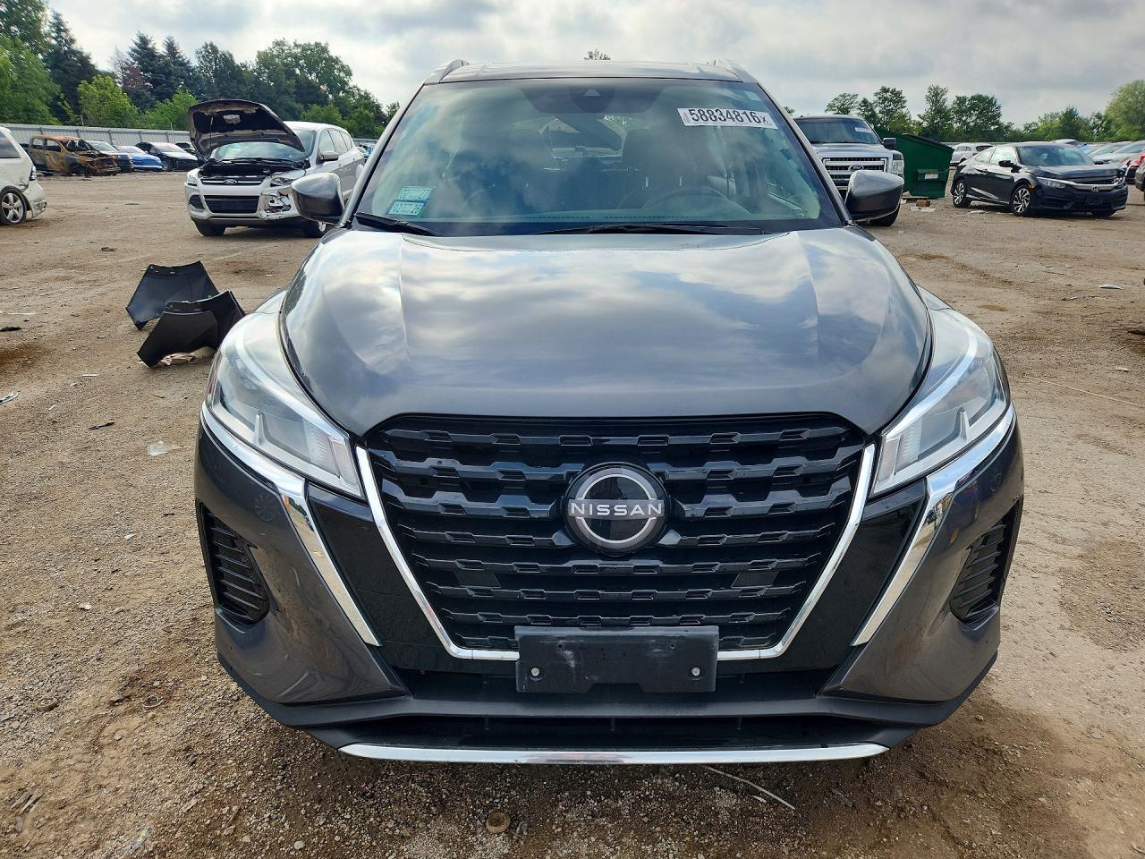 2024 Nissan Kicks Sv Gray vin: 3N1CP5CV6RL502544