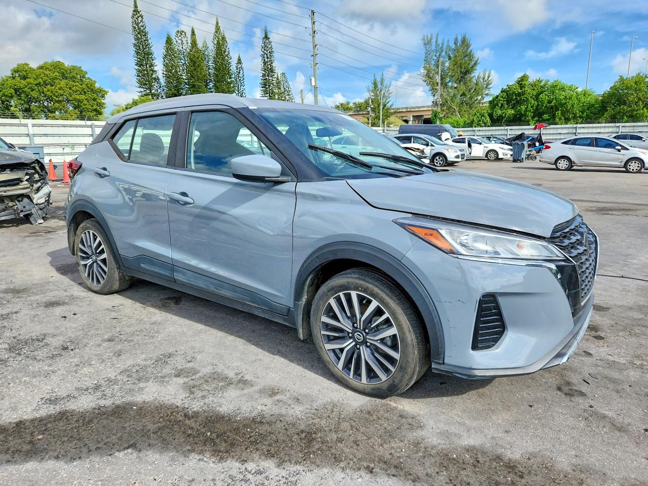 2021 Nissan Kicks Sv Gray vin: 3N1CP5CV7ML559537