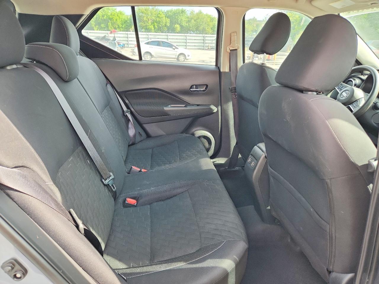 2021 Nissan Kicks Sv Gray vin: 3N1CP5CV7ML559537