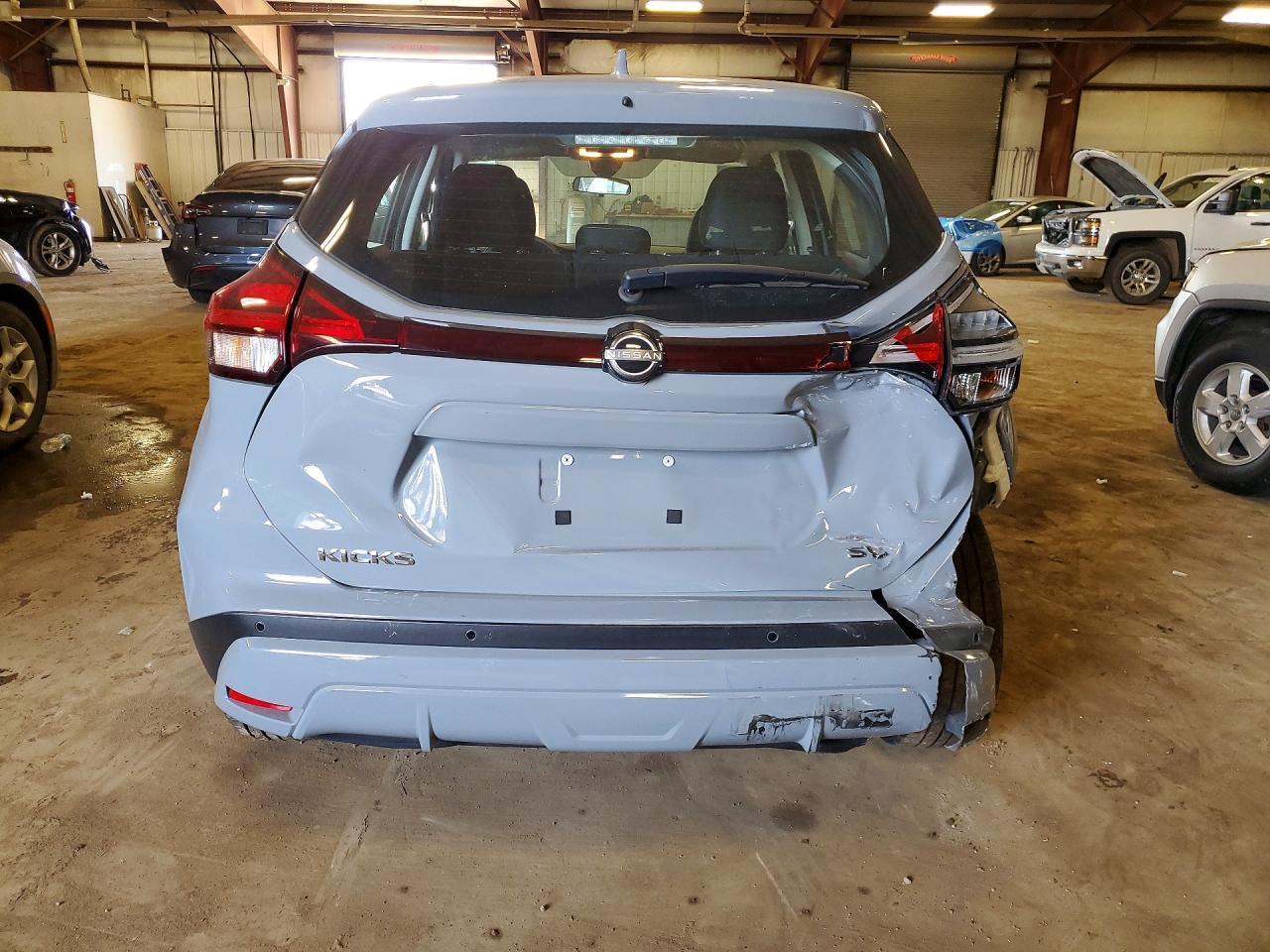 2024 Nissan Kicks Sv Gray vin: 3N1CP5CV7RL557228
