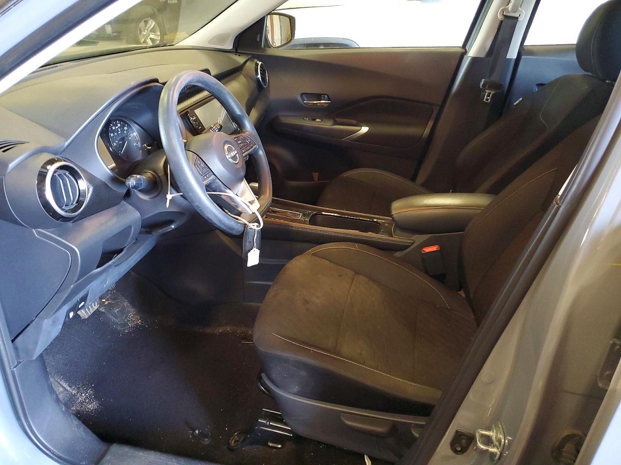 2024 Nissan Kicks Sv Gray vin: 3N1CP5CV7RL557228