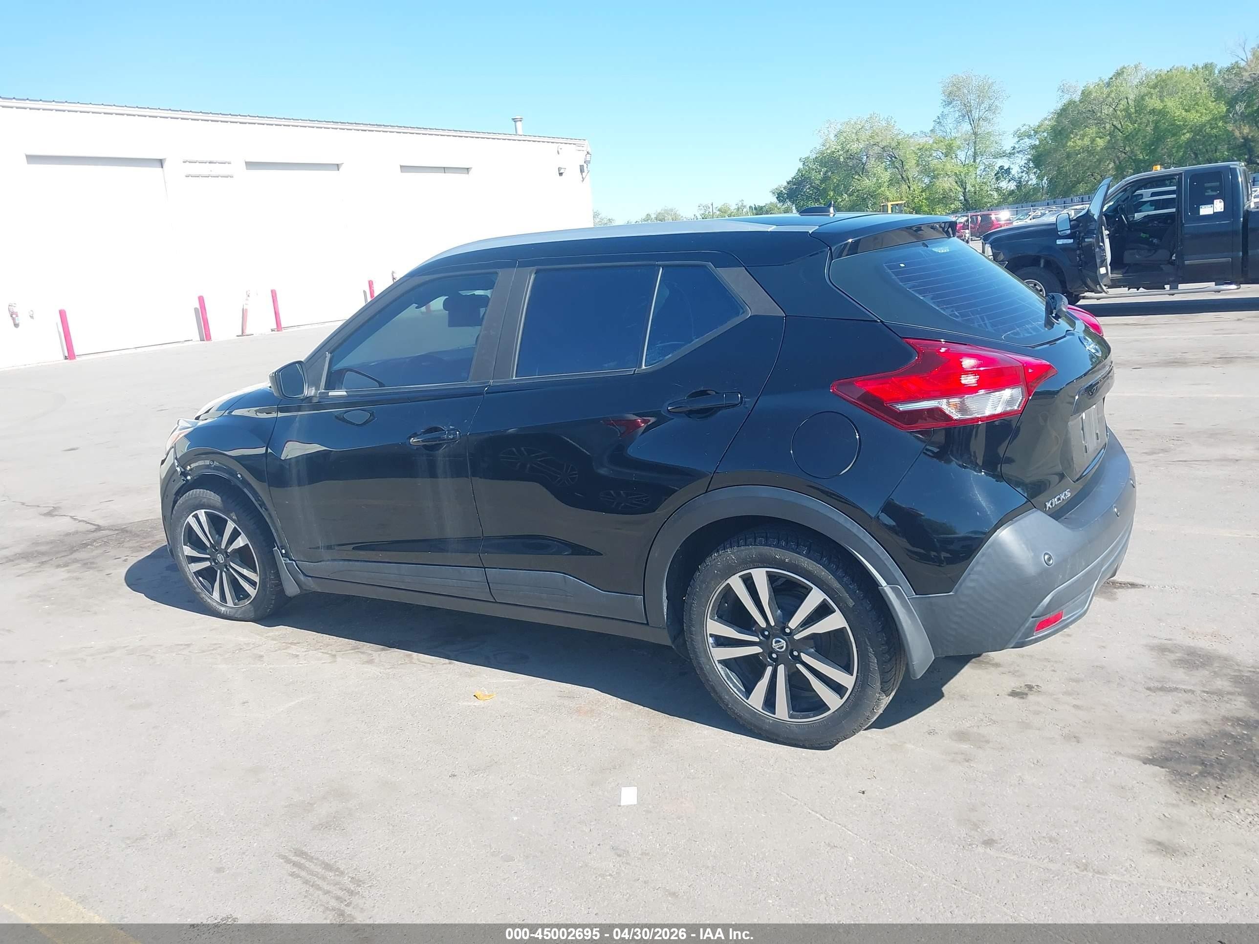 2020 Nissan Kicks Sv Xtronic Cvt Черный vin: 3N1CP5CV8LL486225