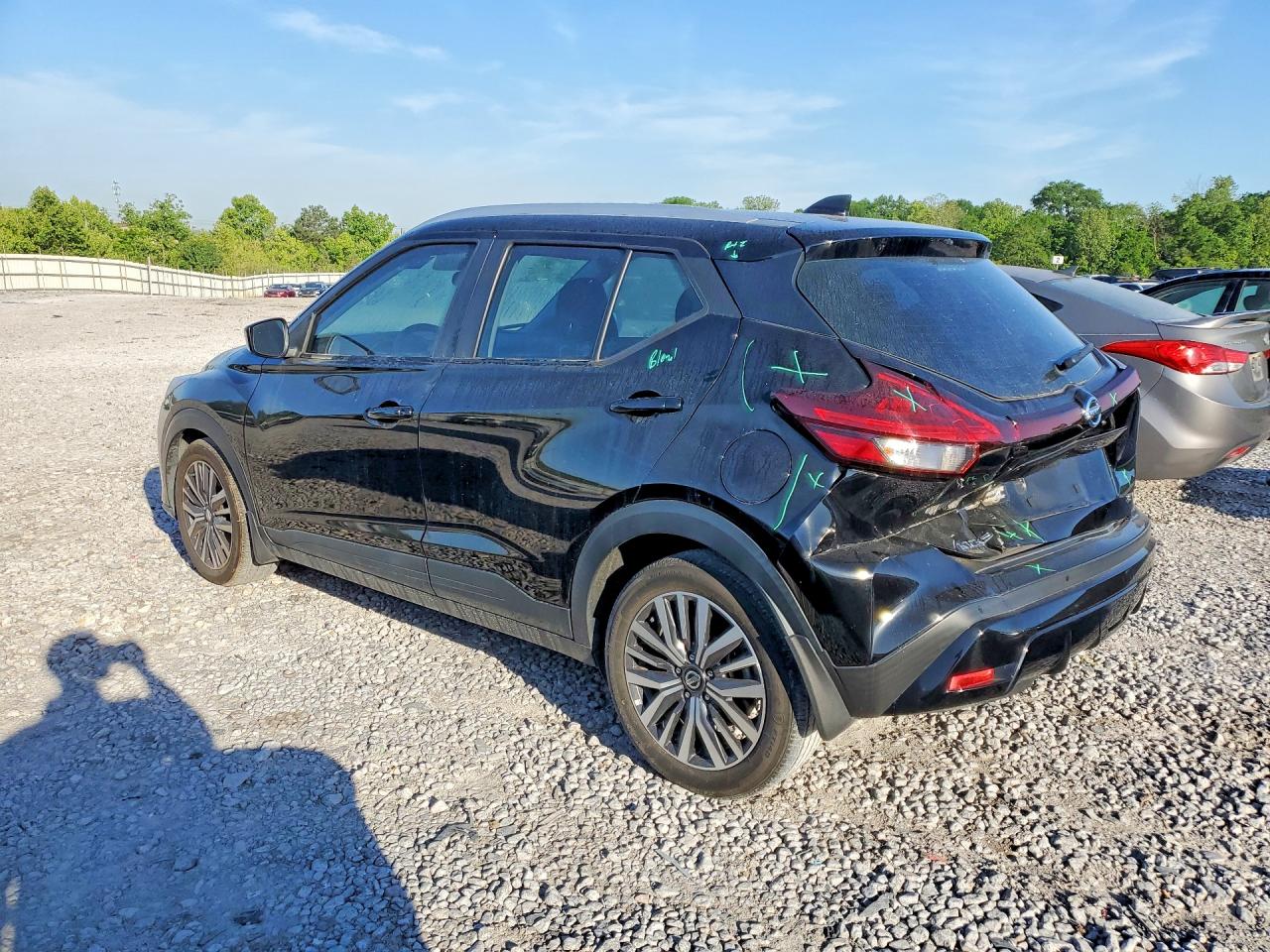 2021 Nissan Kicks Sv Черный vin: 3N1CP5CV8ML544464