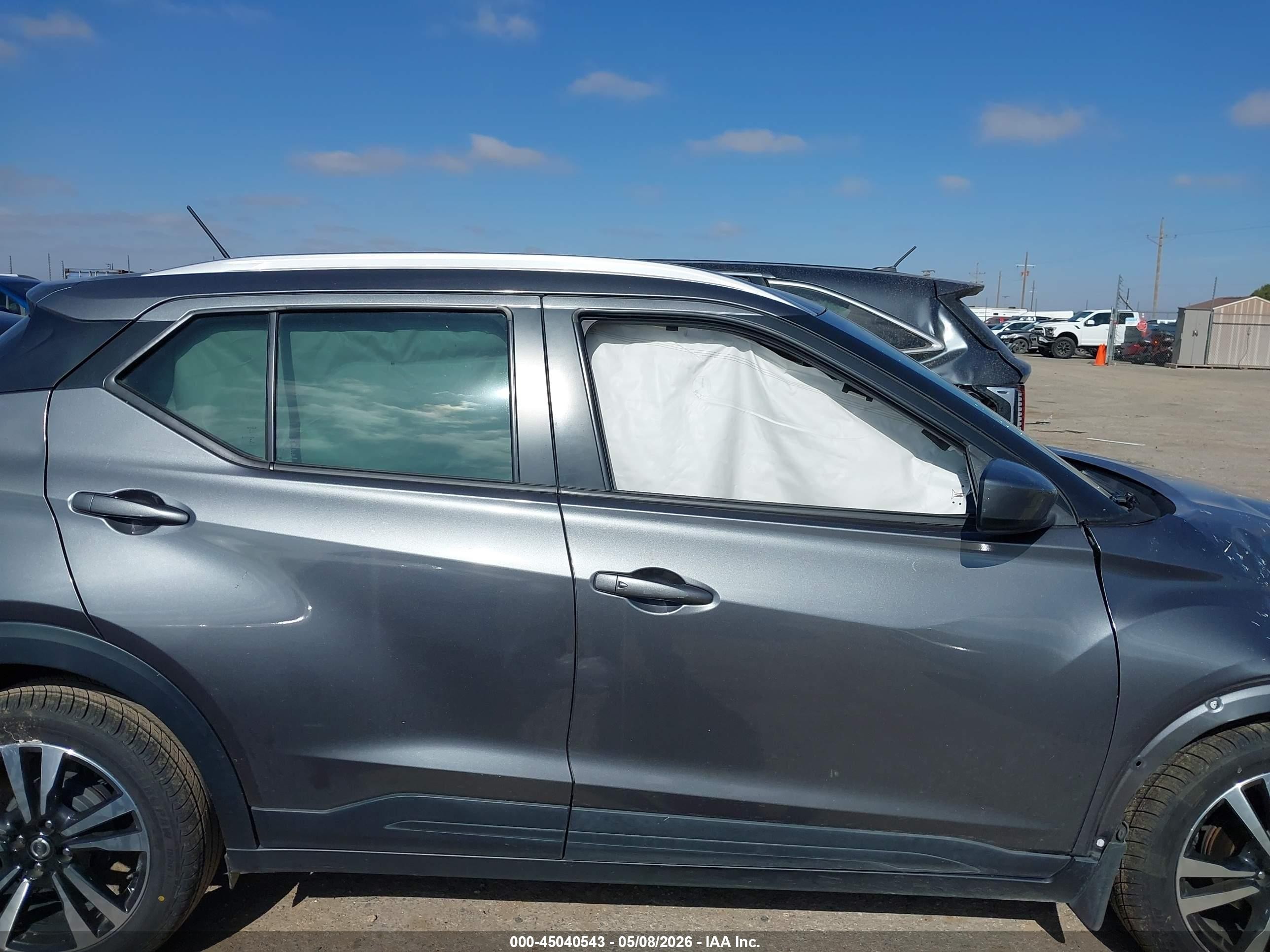 2020 Nissan Kicks Sv Xtronic Cvt Gray vin: 3N1CP5CV9LL534296