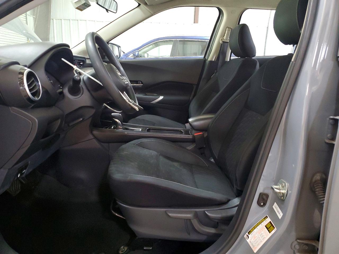 2022 Nissan Kicks Sv Gray vin: 3N1CP5CV9NL523835