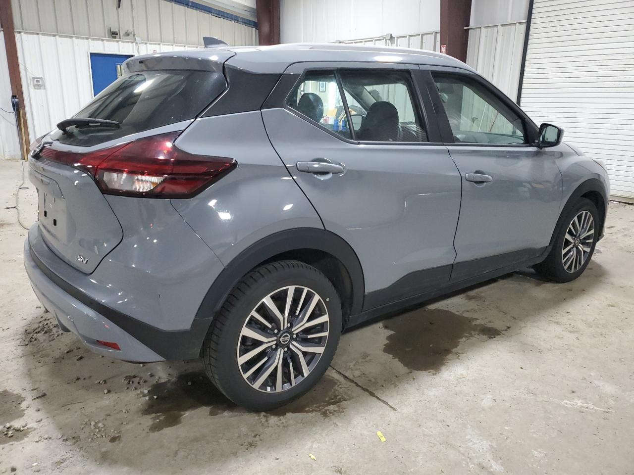 2022 Nissan Kicks Sv Gray vin: 3N1CP5CV9NL523835 Damage: Right Qtr Panel, Dent(S) W/No Paint Dmg, < 1/8 Inch