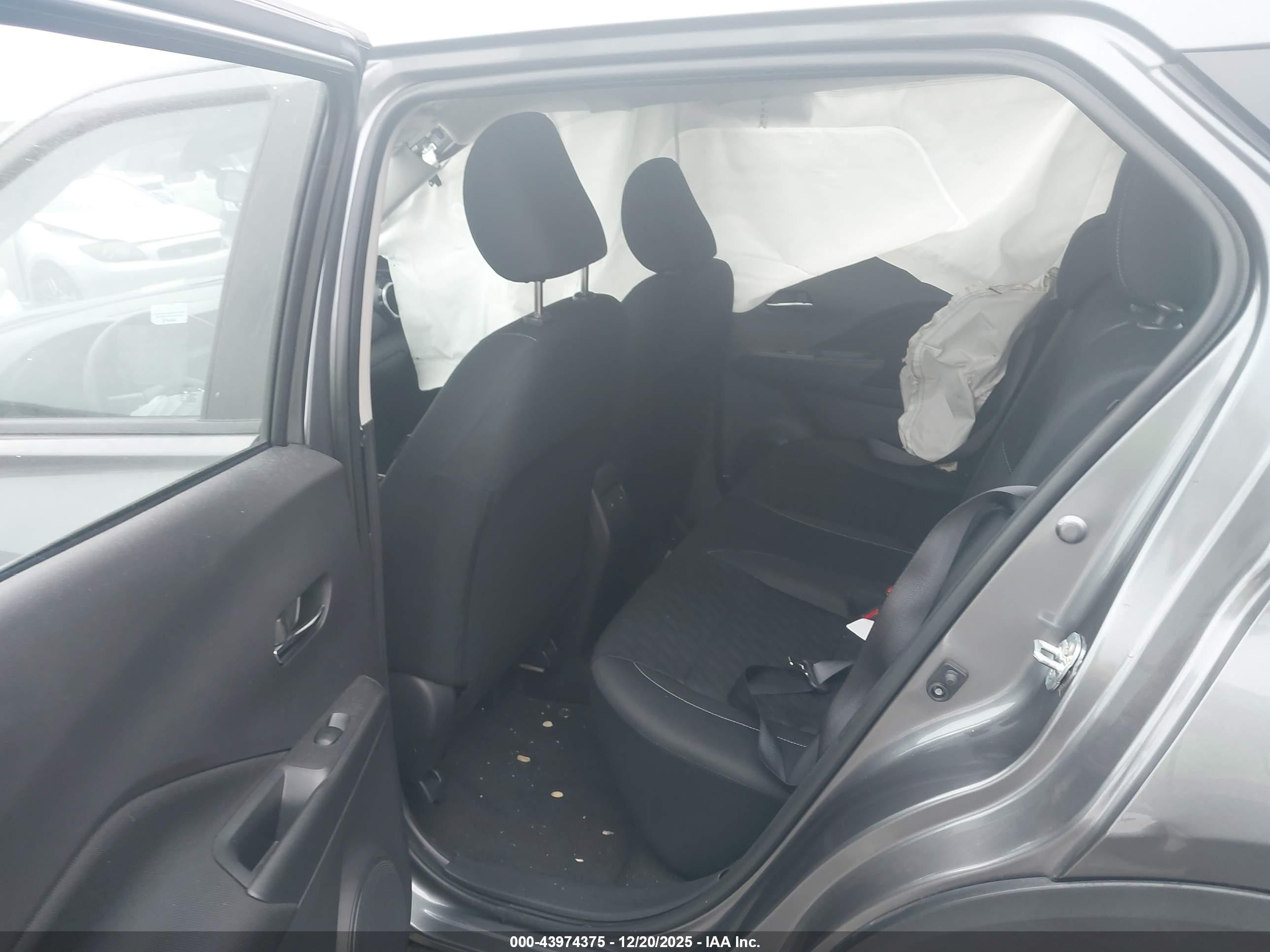 2024 Nissan Kicks Sv Xtronic Cvt Gray vin: 3N1CP5CVXRL483724