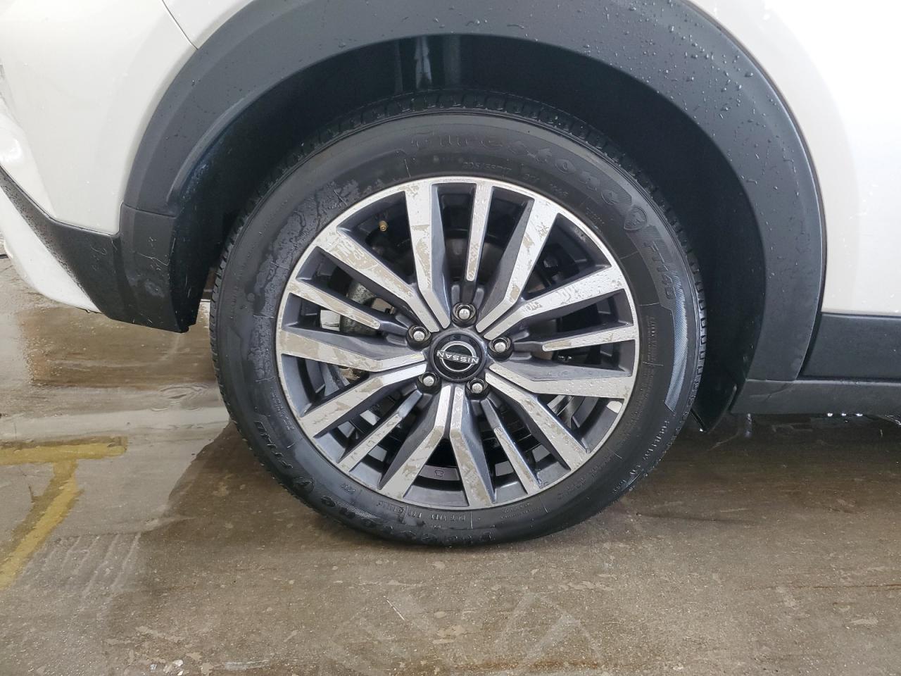 2024 Nissan Kicks Sv White vin: 3N1CP5CVXRL562116 Damage: Right Rear Wheel, Curb Rash, 9 To 10 Inches