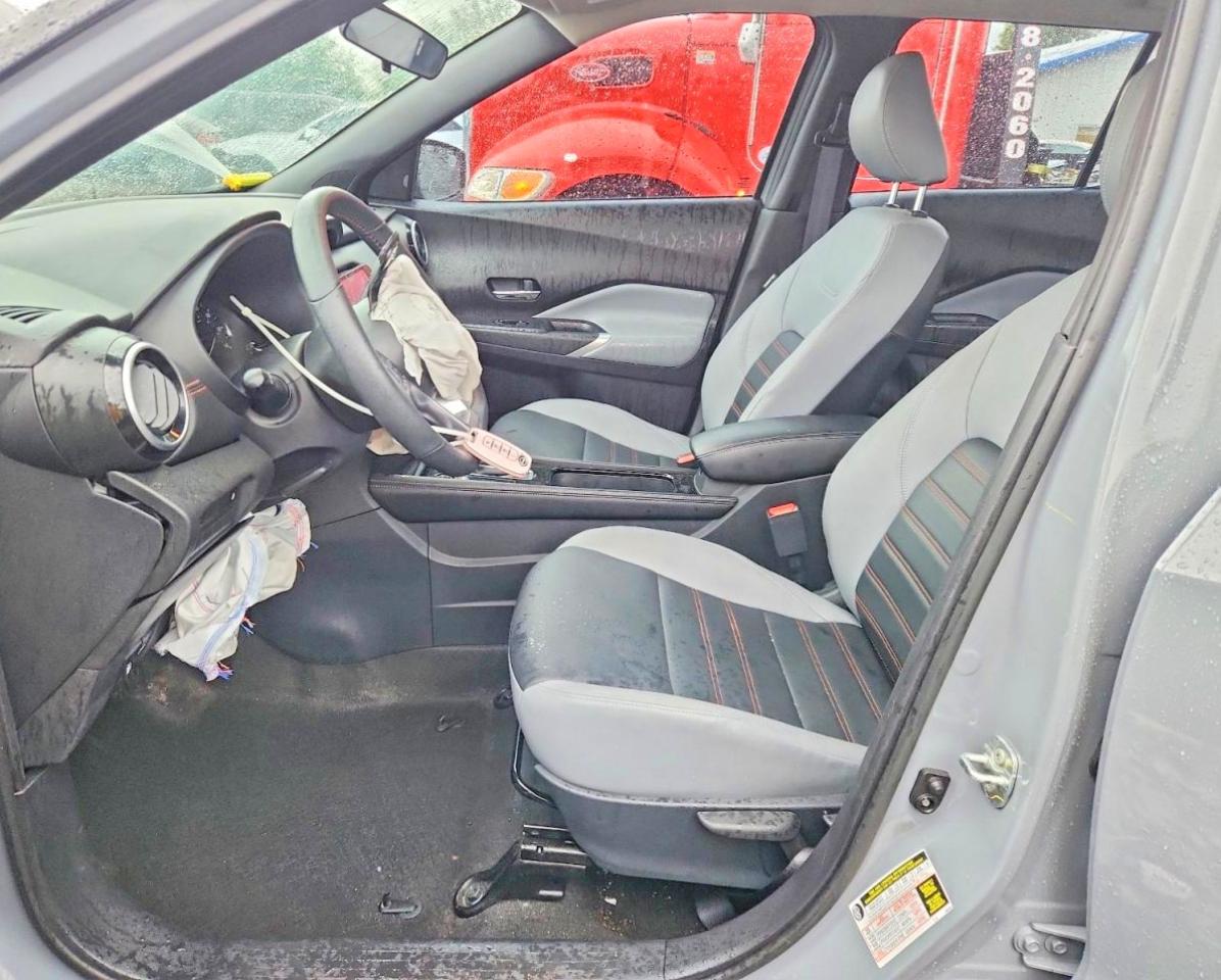 2024 Nissan Kicks Sr Gray vin: 3N1CP5DV0RL487280