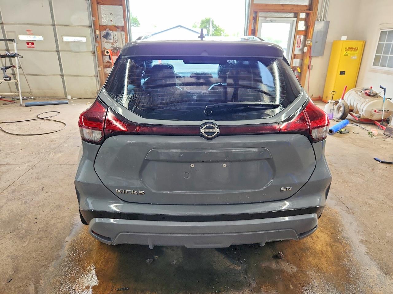 2024 Nissan Kicks Sr Gray vin: 3N1CP5DV0RL487280