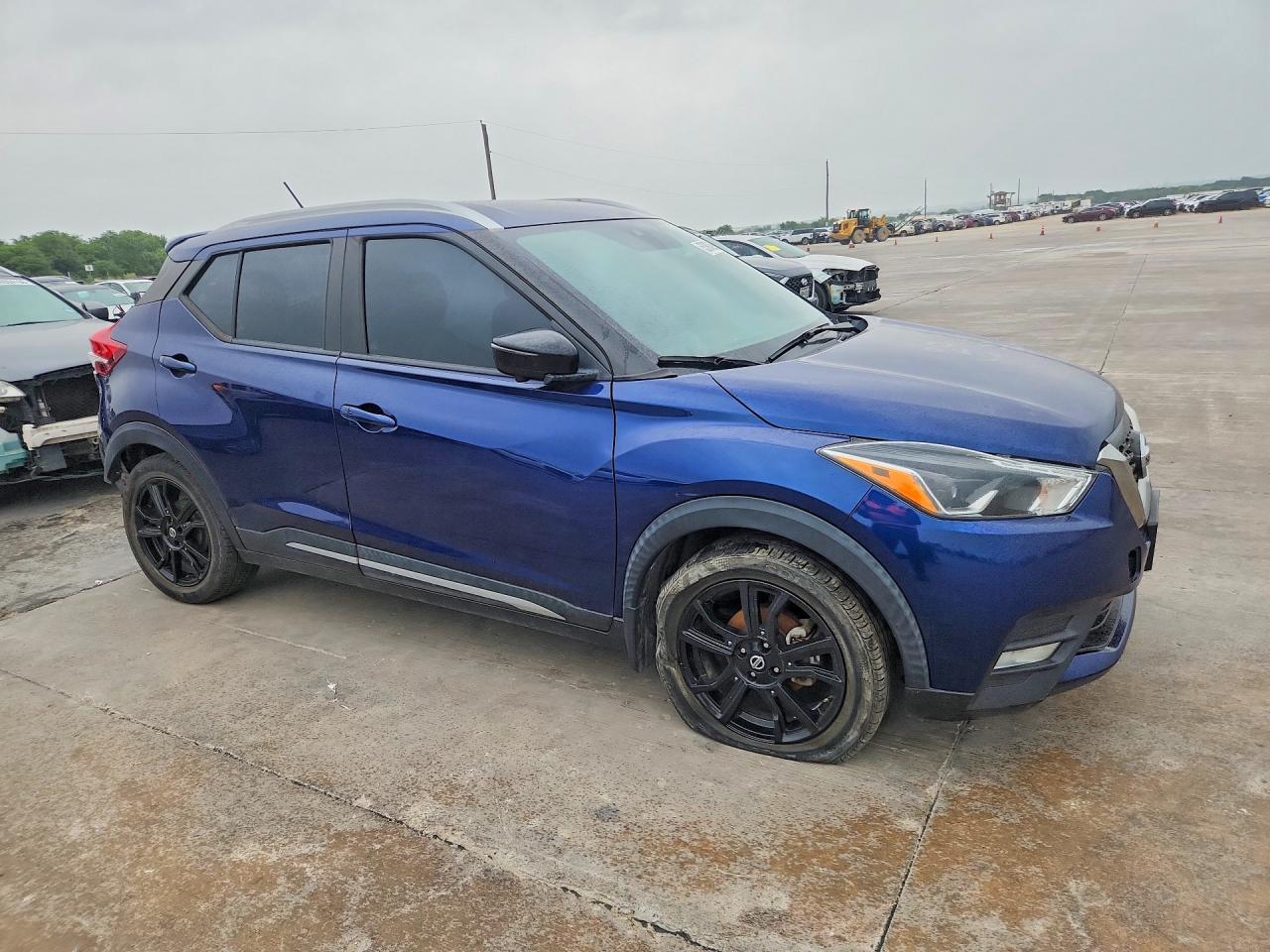 2020 Nissan Kicks Sr Blue vin: 3N1CP5DV2LL570457