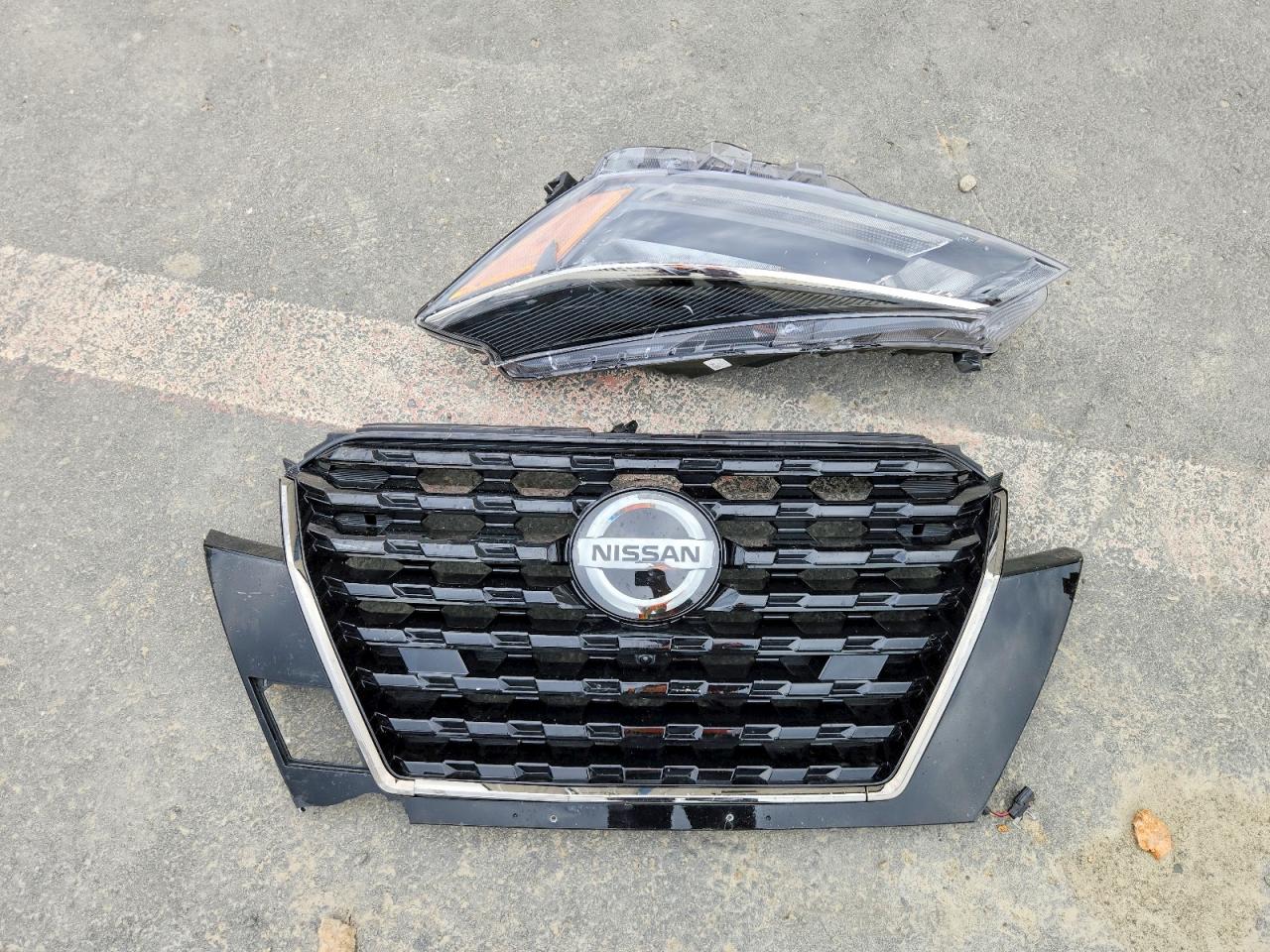 2023 Nissan Kicks Sr Gray vin: 3N1CP5DV2PL489383