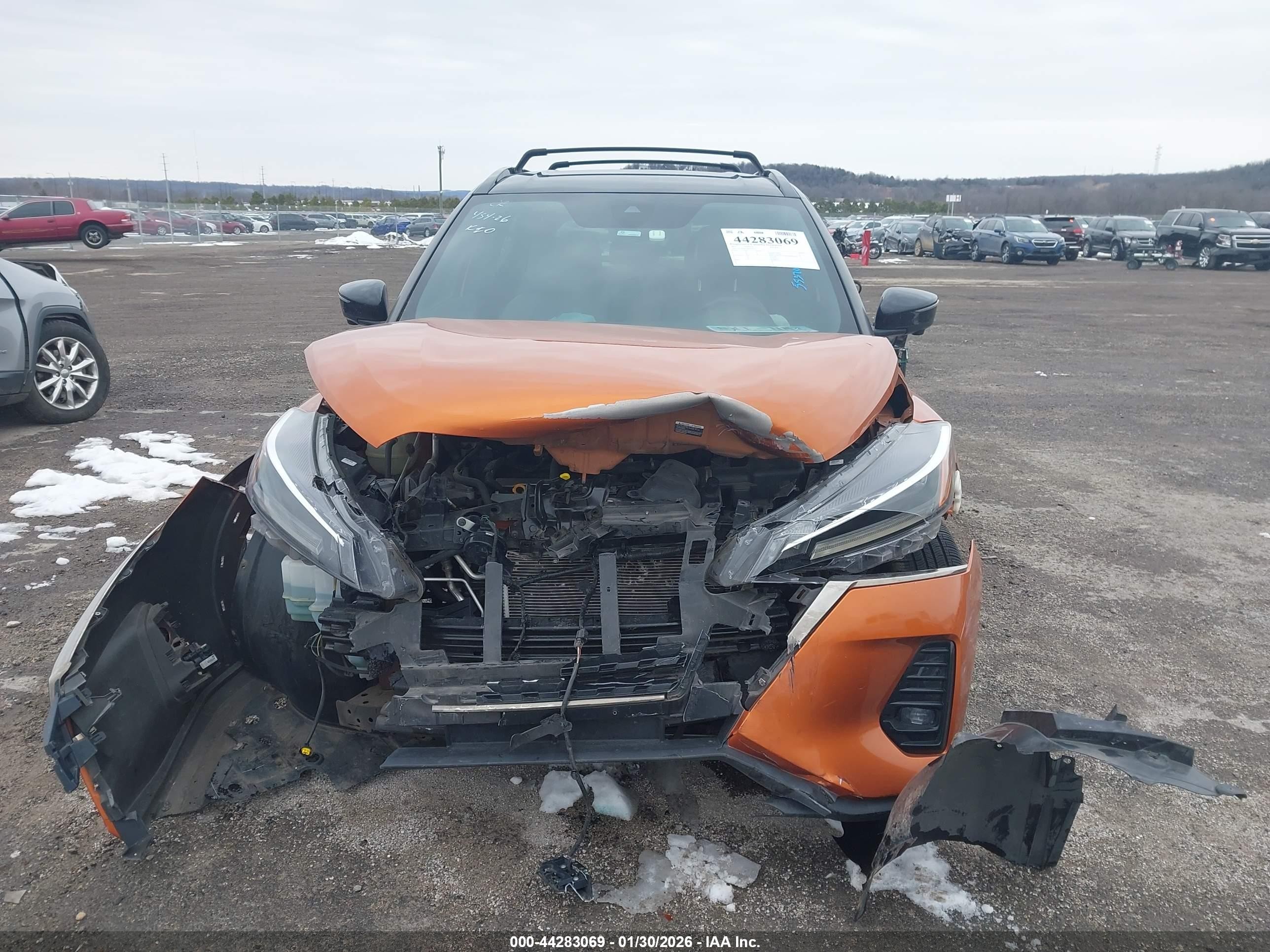 2021 Nissan Kicks Sr Xtronic Cvt Желтый vin: 3N1CP5DV3ML510172