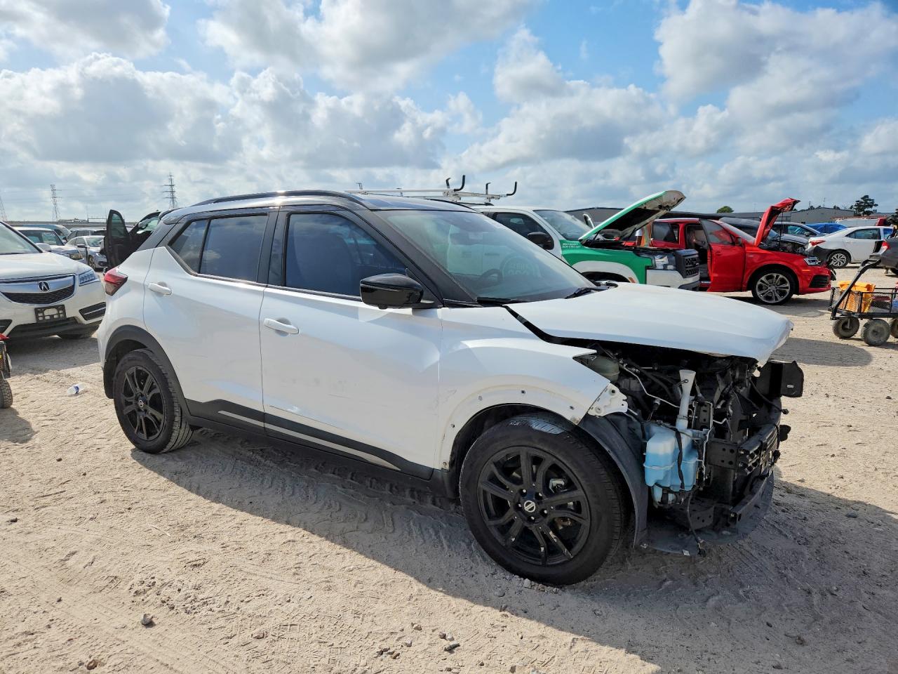 2021 Nissan Kicks Sr White vin: 3N1CP5DV3ML526906