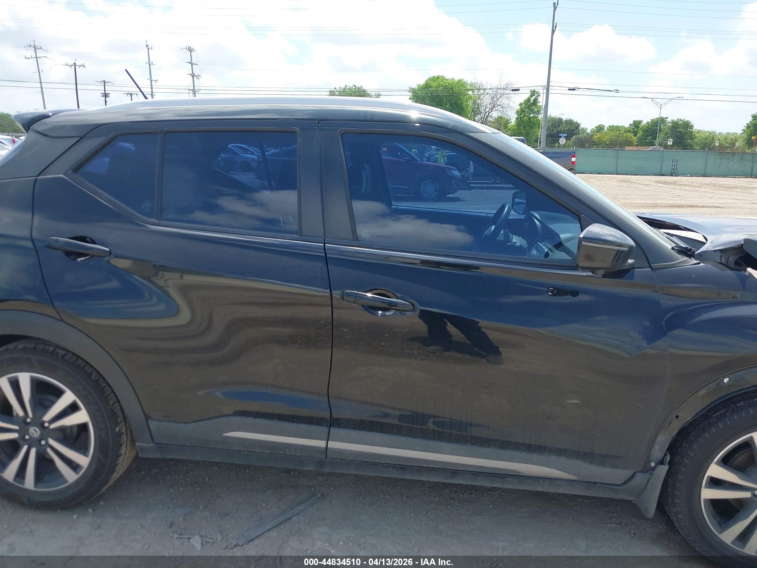 2020 Nissan Kicks Sr Xtronic Cvt Черный vin: 3N1CP5DV4LL496314
