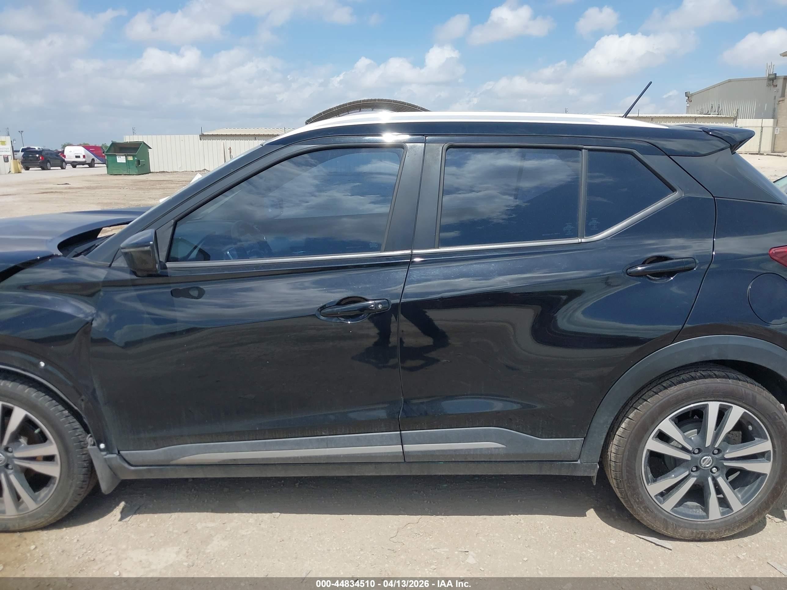 2020 Nissan Kicks Sr Xtronic Cvt Черный vin: 3N1CP5DV4LL496314