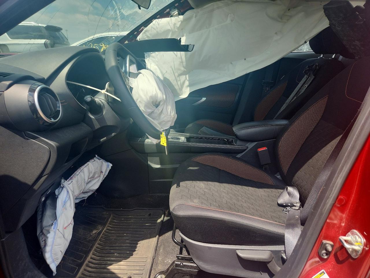 2023 Nissan Kicks Sr Red vin: 3N1CP5DV4PL550409