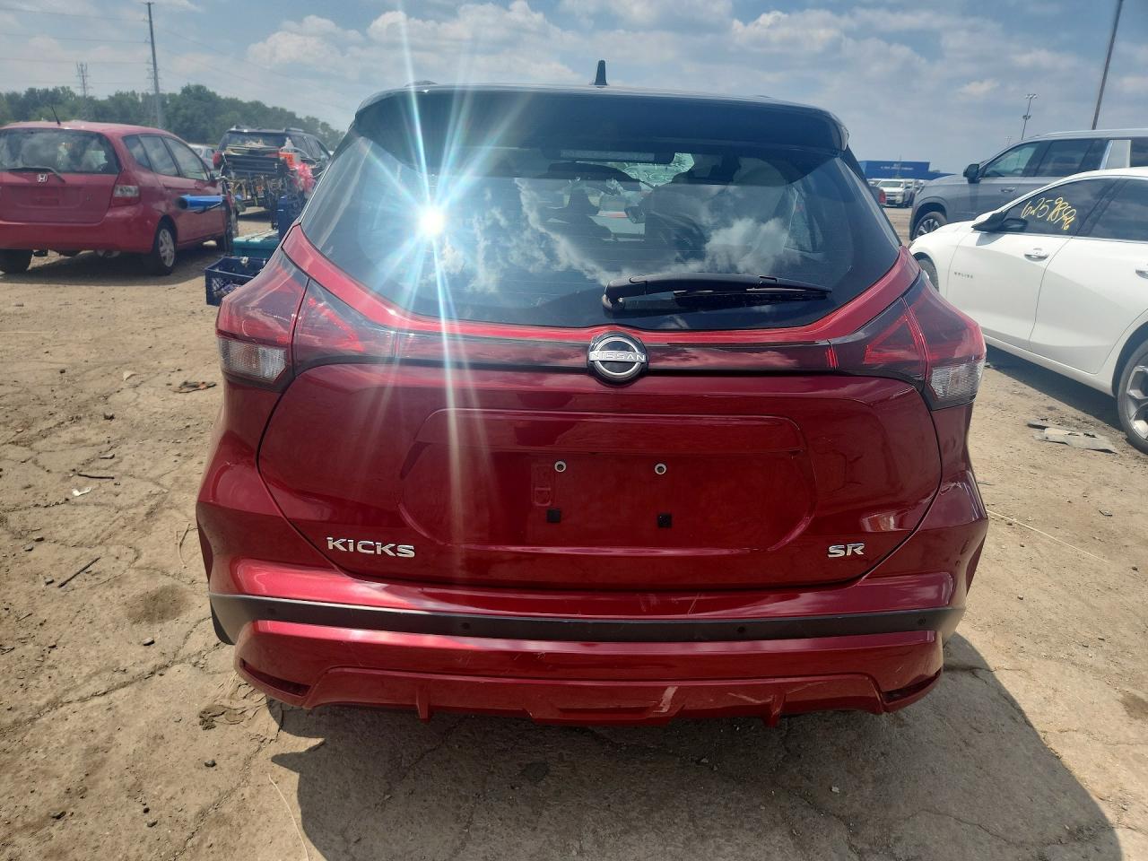 2023 Nissan Kicks Sr Red vin: 3N1CP5DV4PL550409