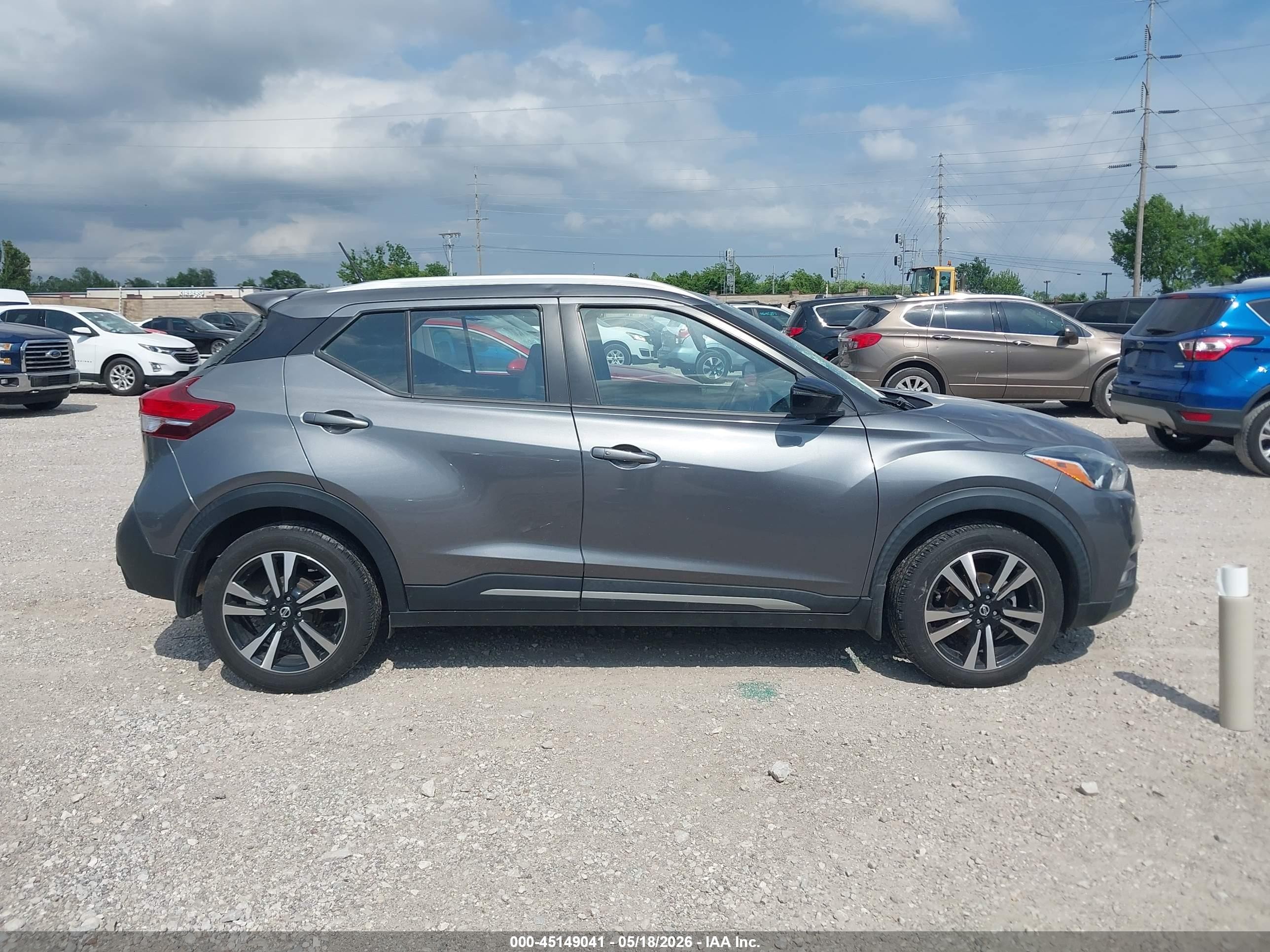 2020 Nissan Kicks Sr Xtronic Cvt Gray vin: 3N1CP5DV5LL538327