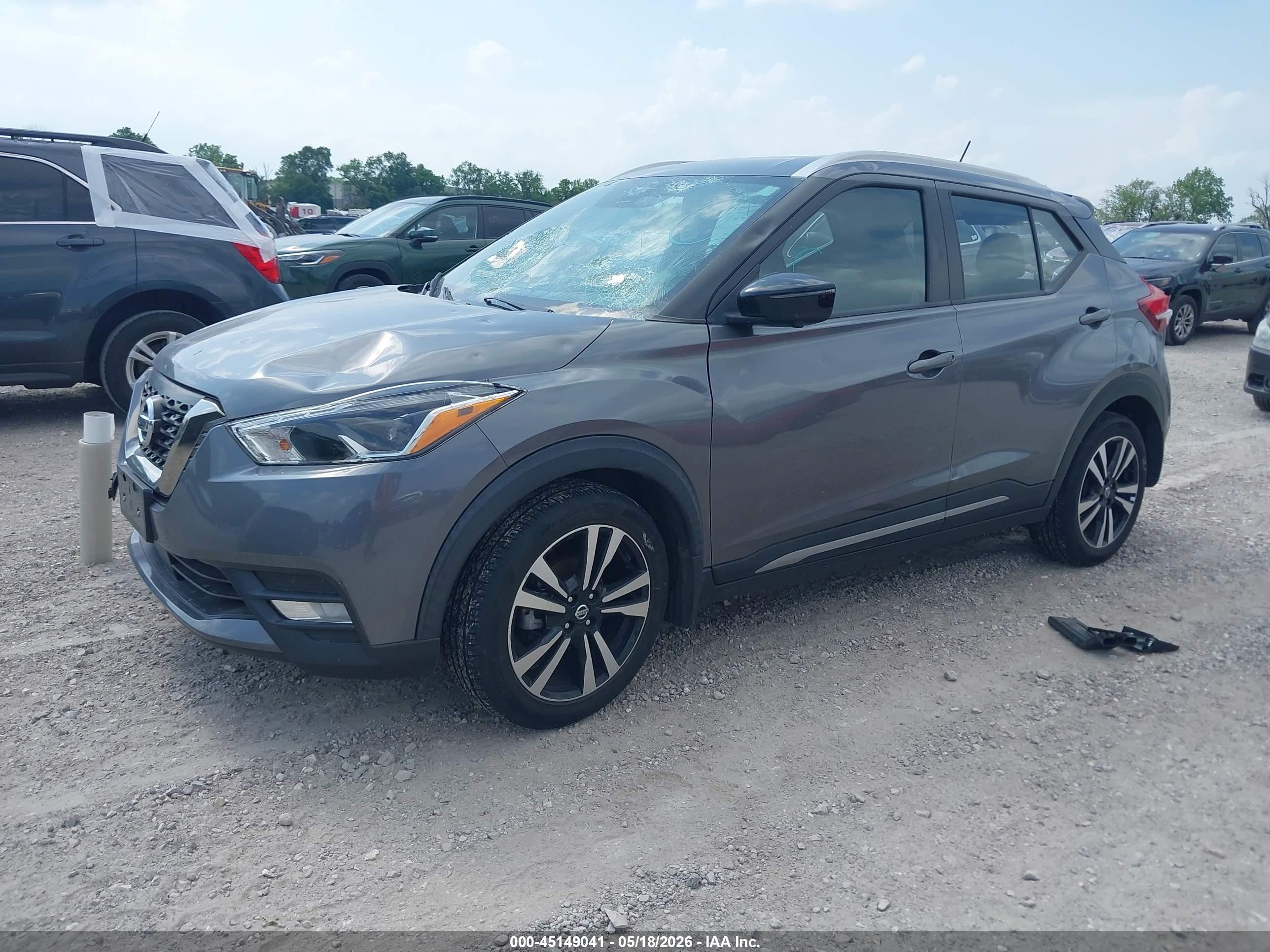2020 Nissan Kicks Sr Xtronic Cvt Gray vin: 3N1CP5DV5LL538327