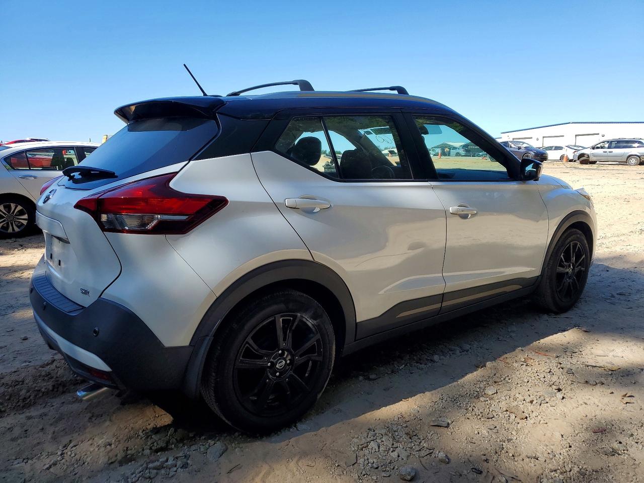 2020 Nissan Kicks Sr White vin: 3N1CP5DV6LL548266