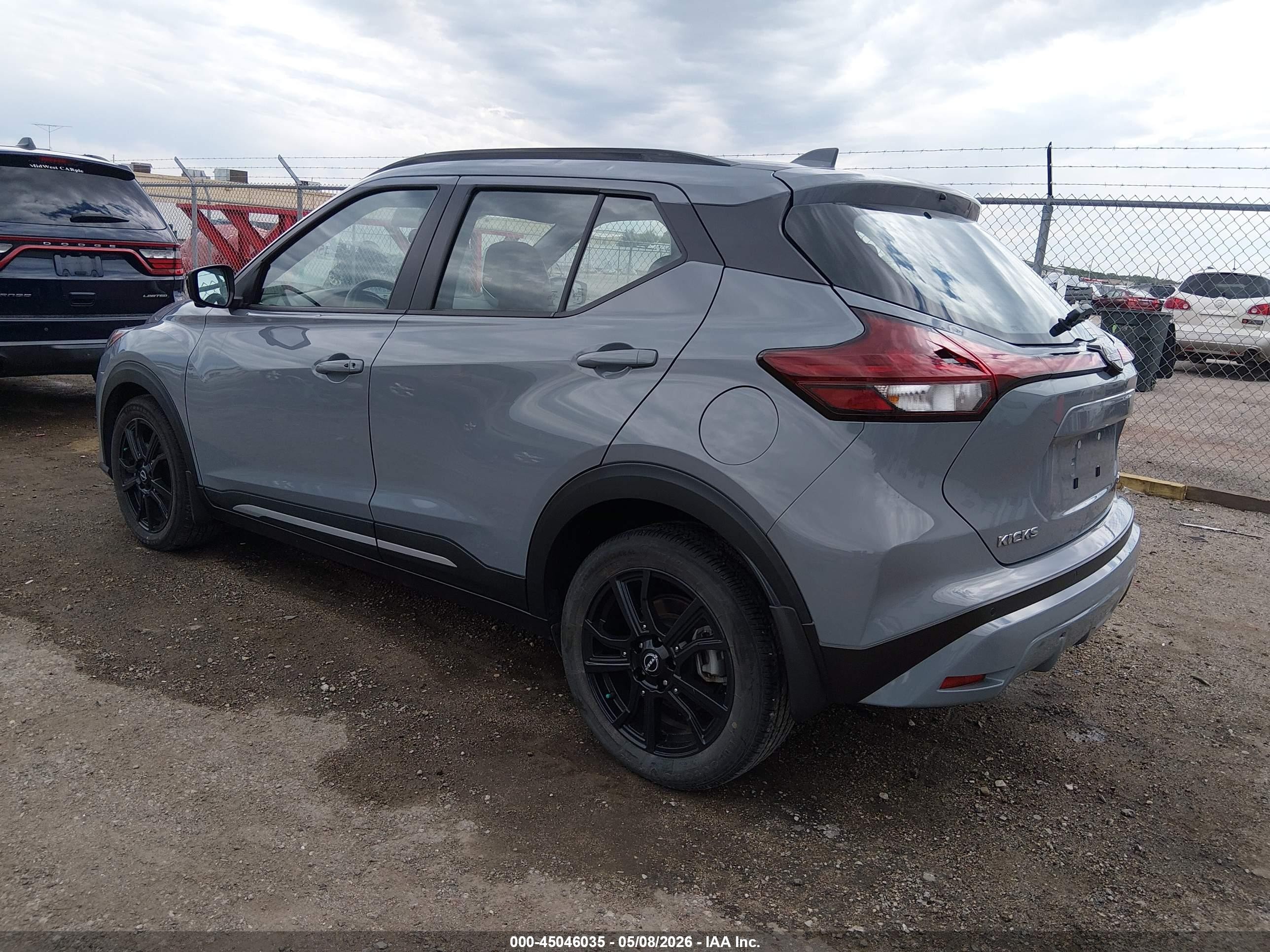 2024 Nissan Kicks Sr Xtronic Cvt Gray vin: 3N1CP5DV6RL473870