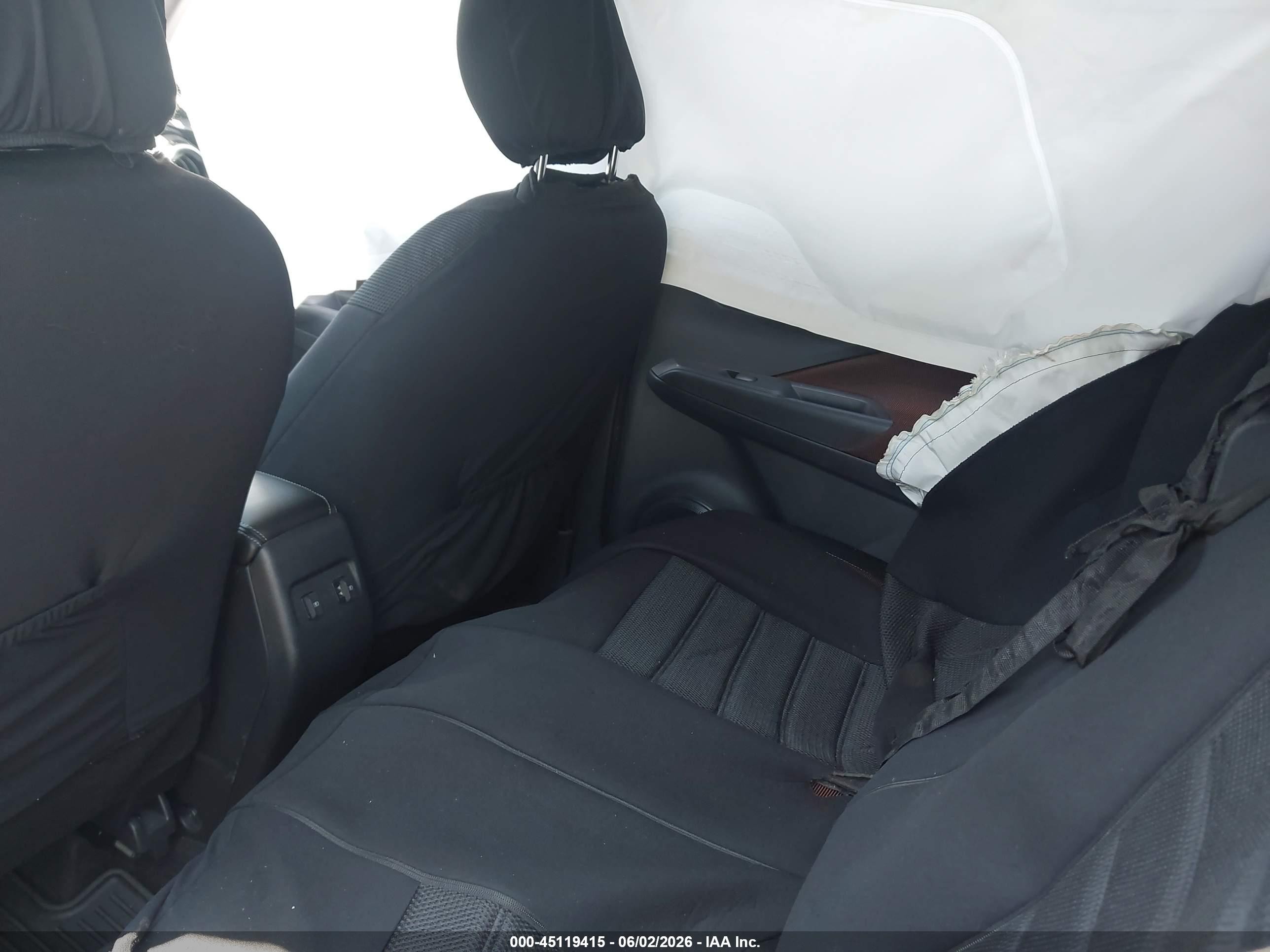 2023 Nissan Kicks Sr Xtronic Cvt Gray vin: 3N1CP5DV7PL467184
