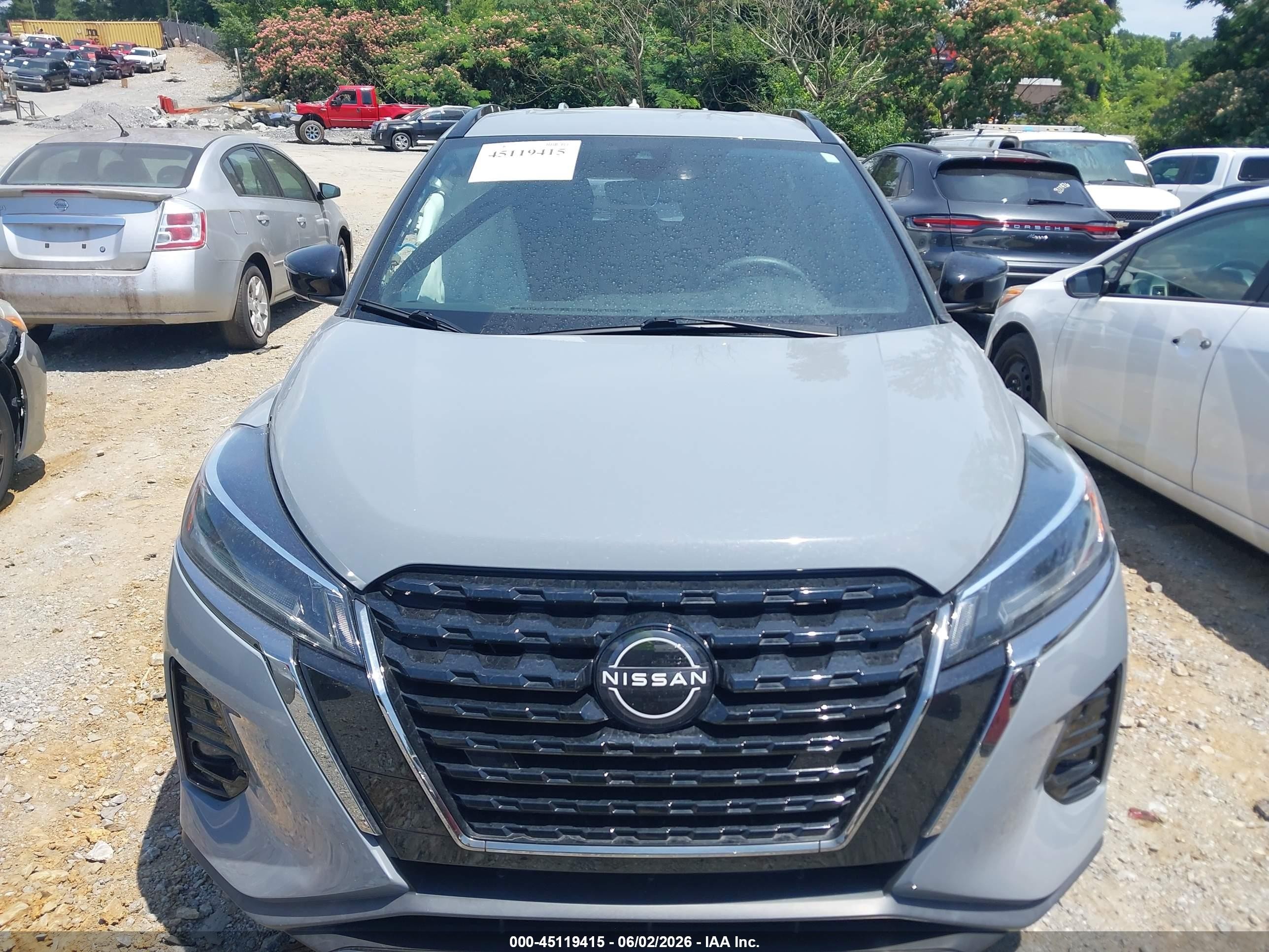 2023 Nissan Kicks Sr Xtronic Cvt Gray vin: 3N1CP5DV7PL467184