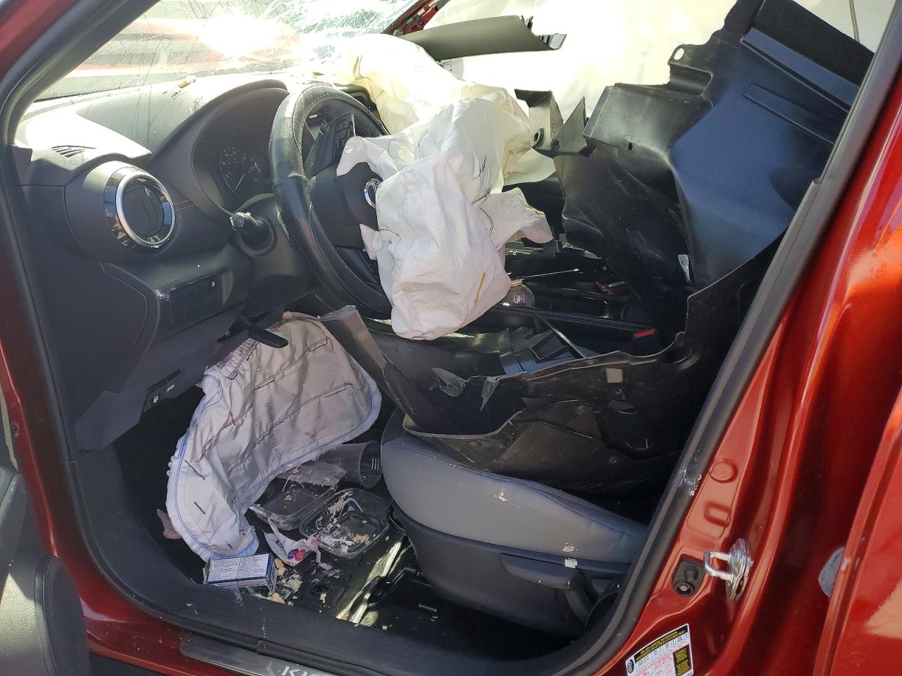 2021 Nissan Kicks Sr Red vin: 3N1CP5DV8ML560601