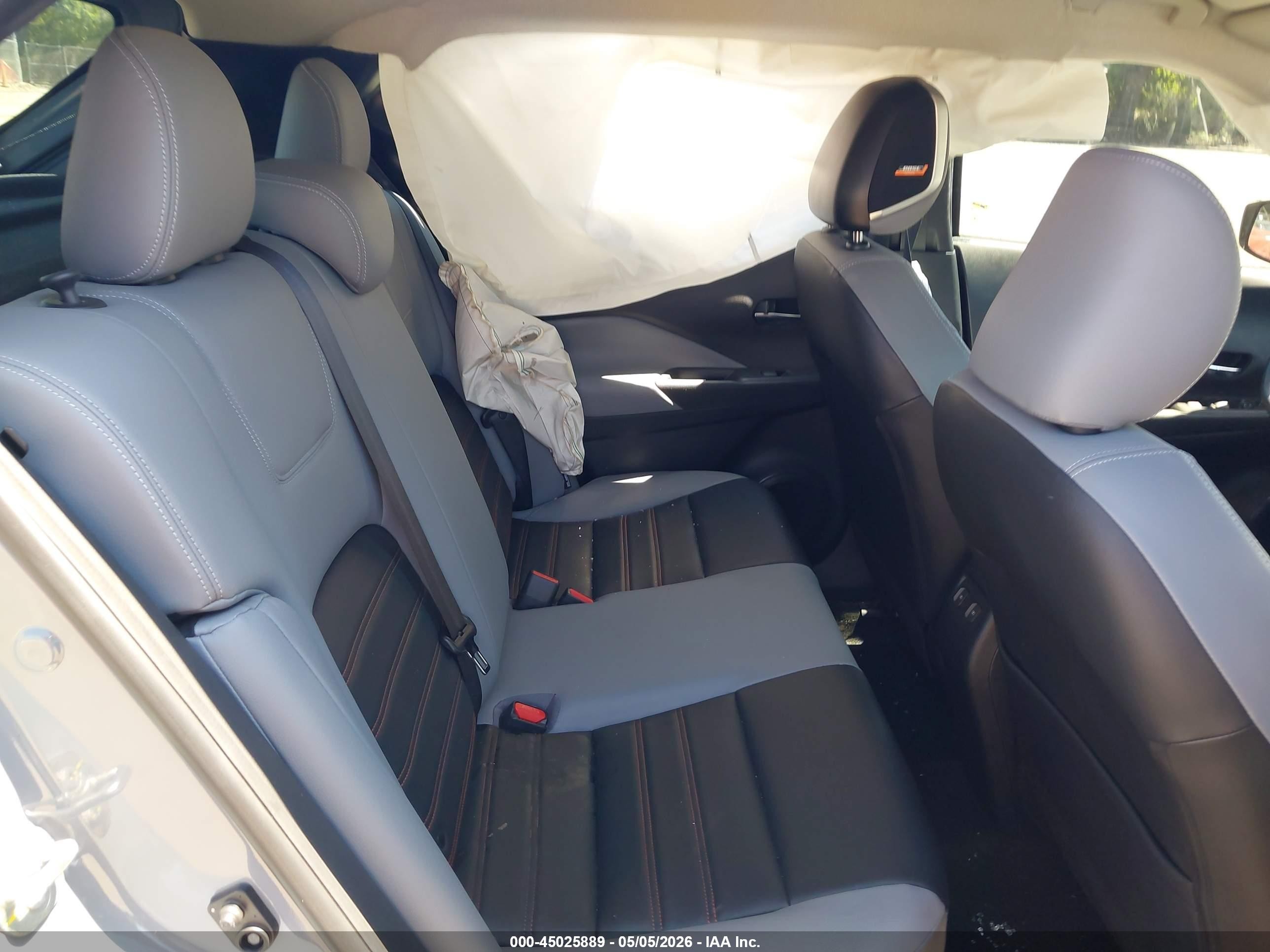 2023 Nissan Kicks Sr Xtronic Cvt Light Blue vin: 3N1CP5DV8PL481322