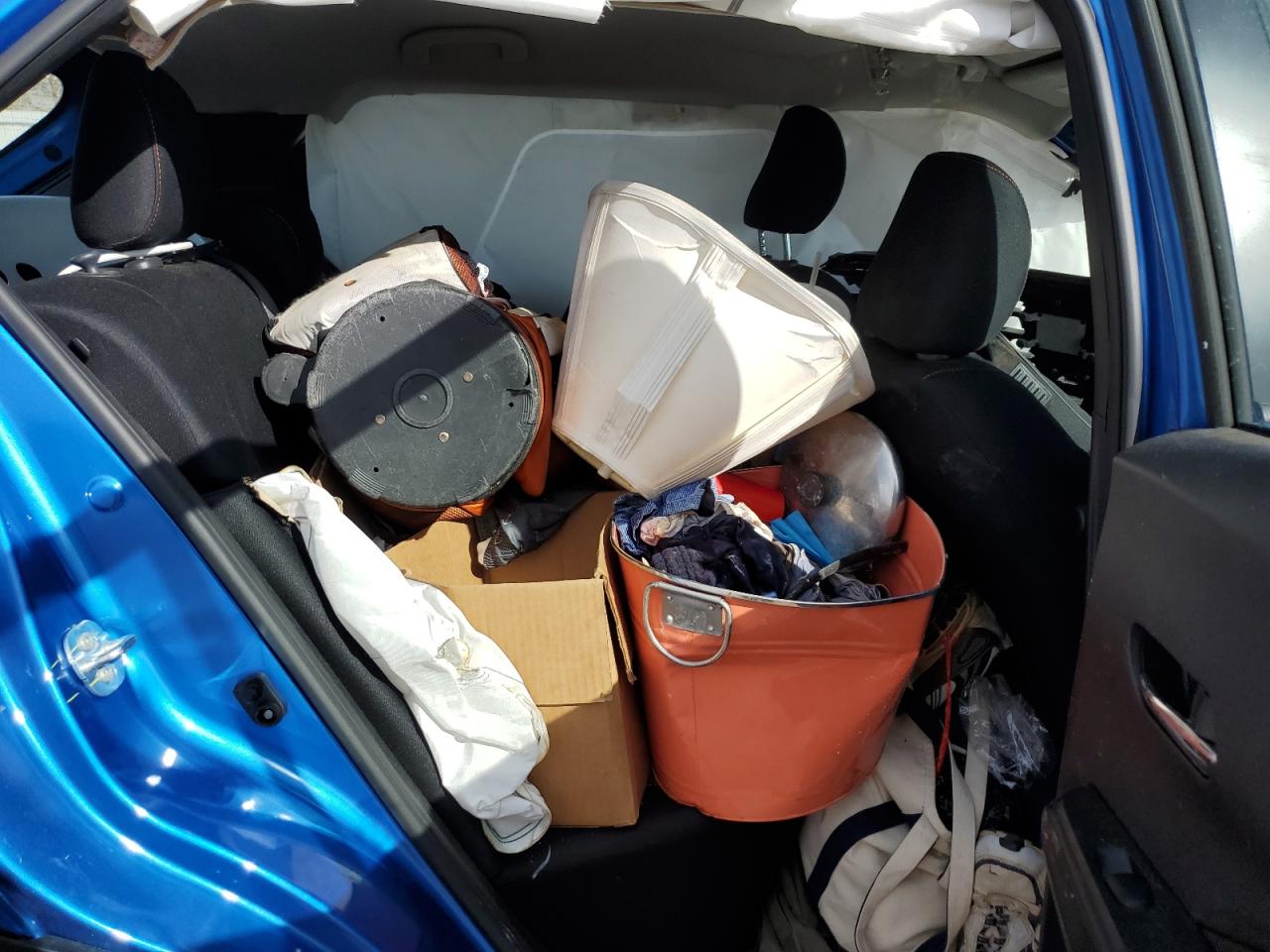 2024 Nissan Kicks Sr Blue vin: 3N1CP5DV9RL562090