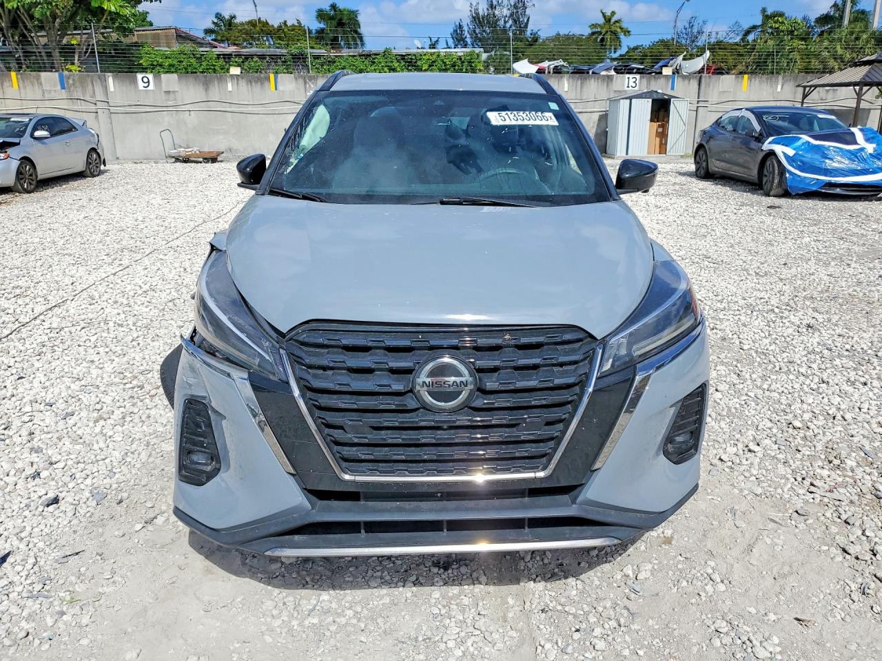 2021 Nissan Kicks Sr Gray vin: 3N1CP5DVXML479793