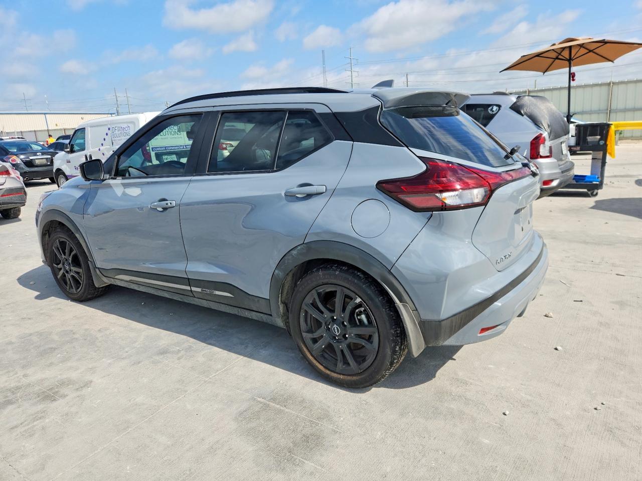 2024 Nissan Kicks Sr Серый vin: 3N1CP5DVXRL475279
